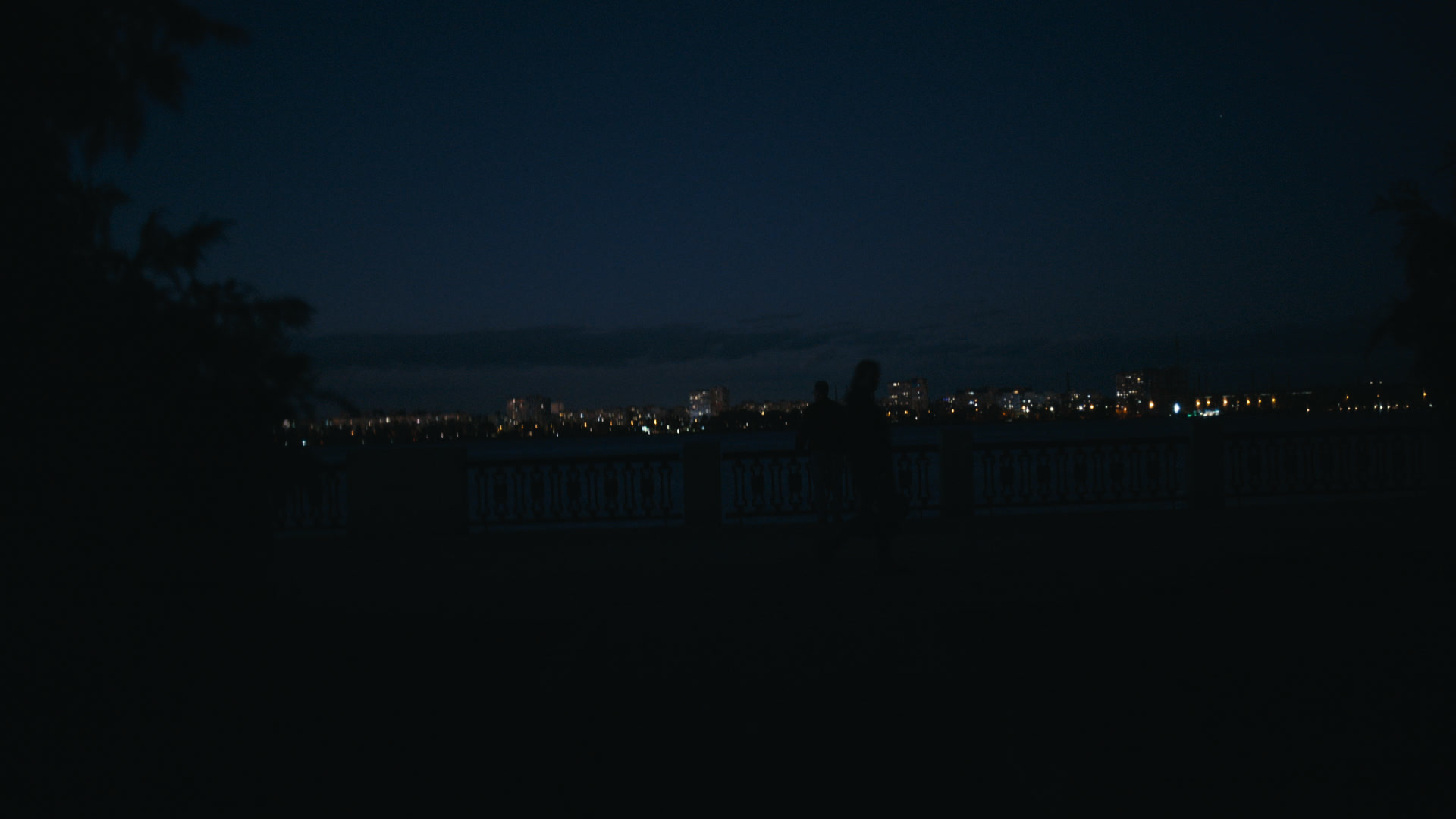 Keyframe: A032C052_220419EJ