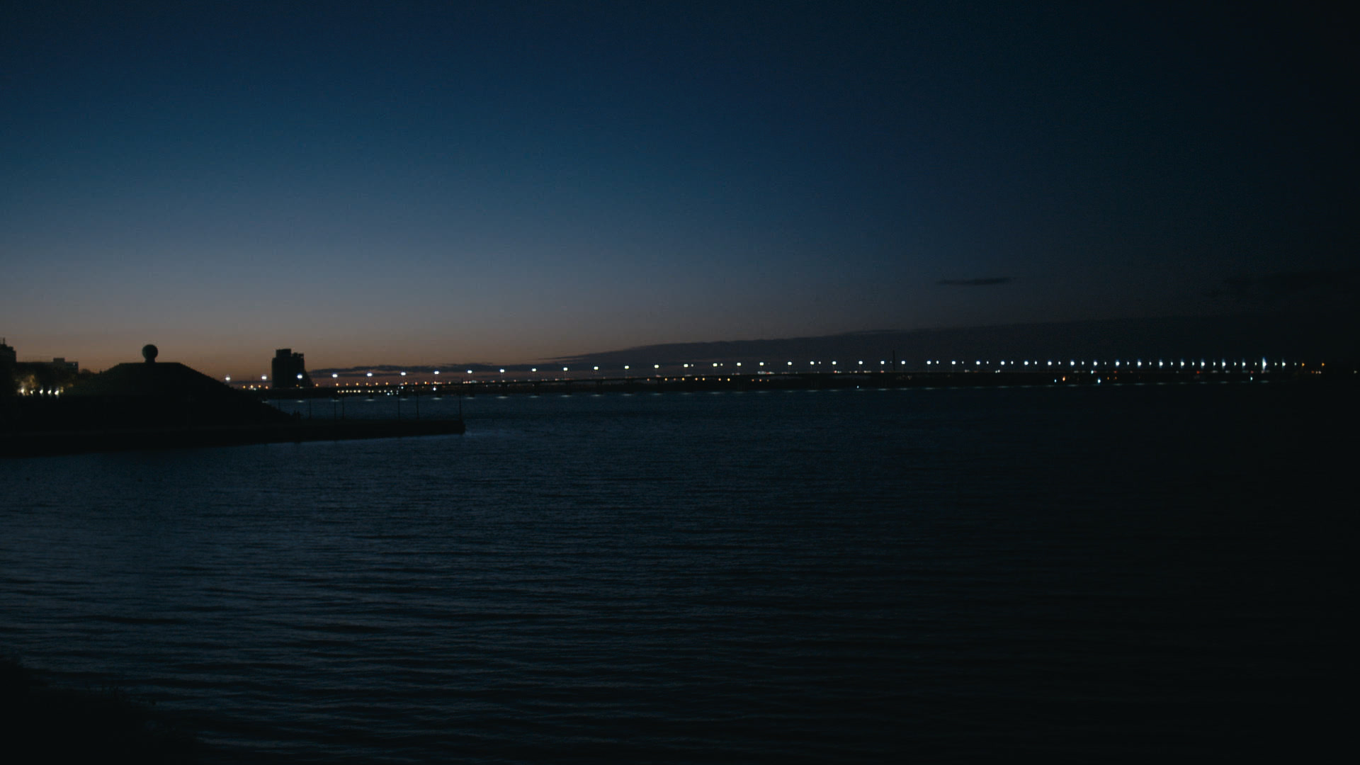 Keyframe: A032C054_220419RJ