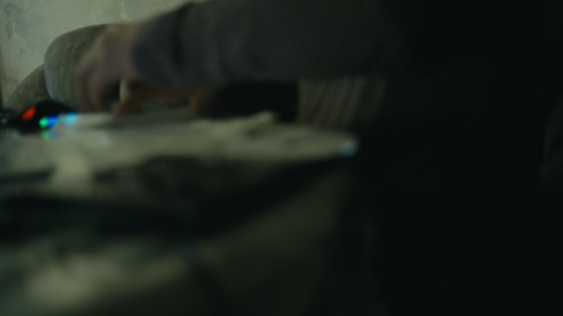 Keyframe: A034C002_220419ZI