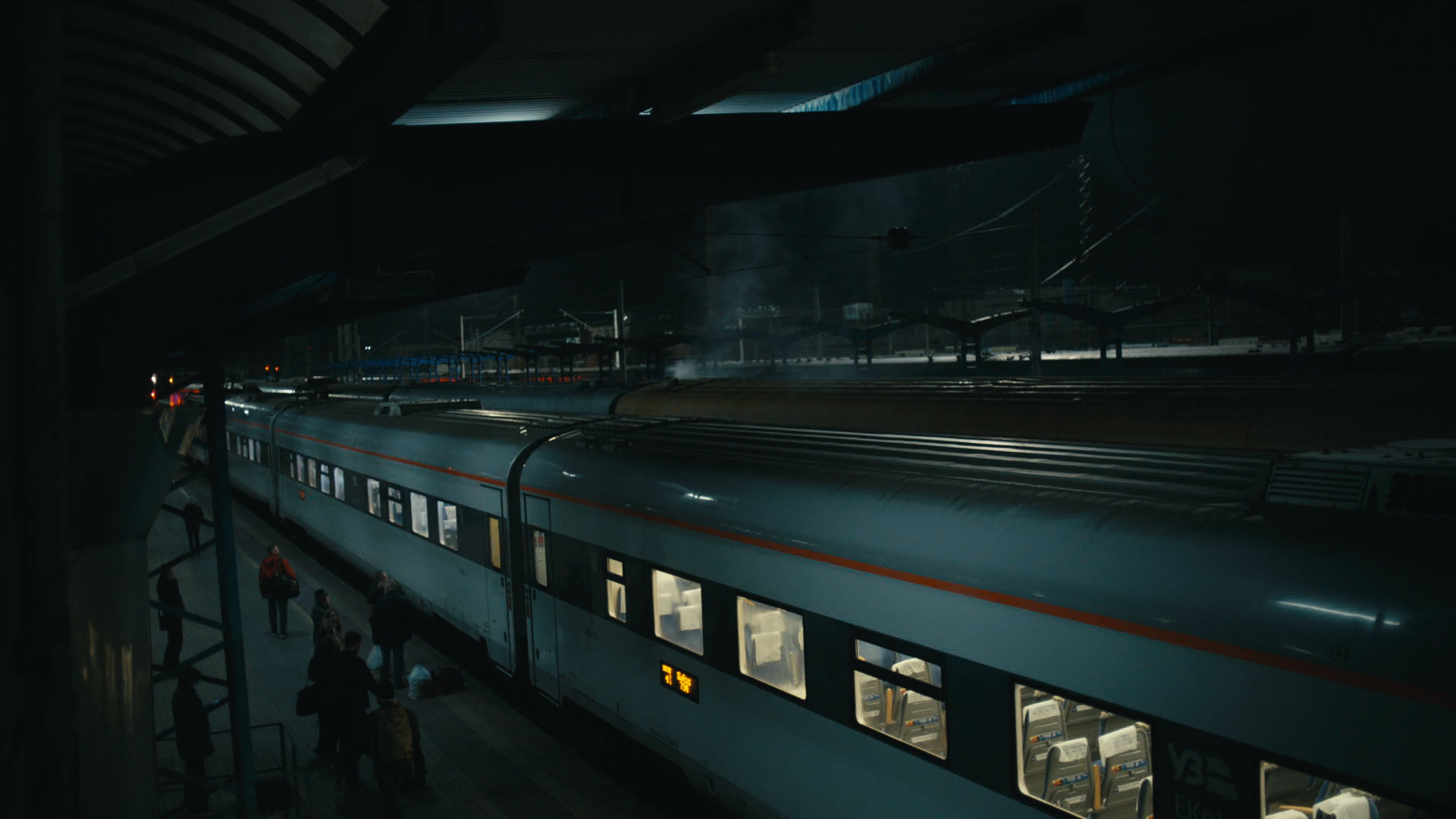 Keyframe: A035C005_220419JJ