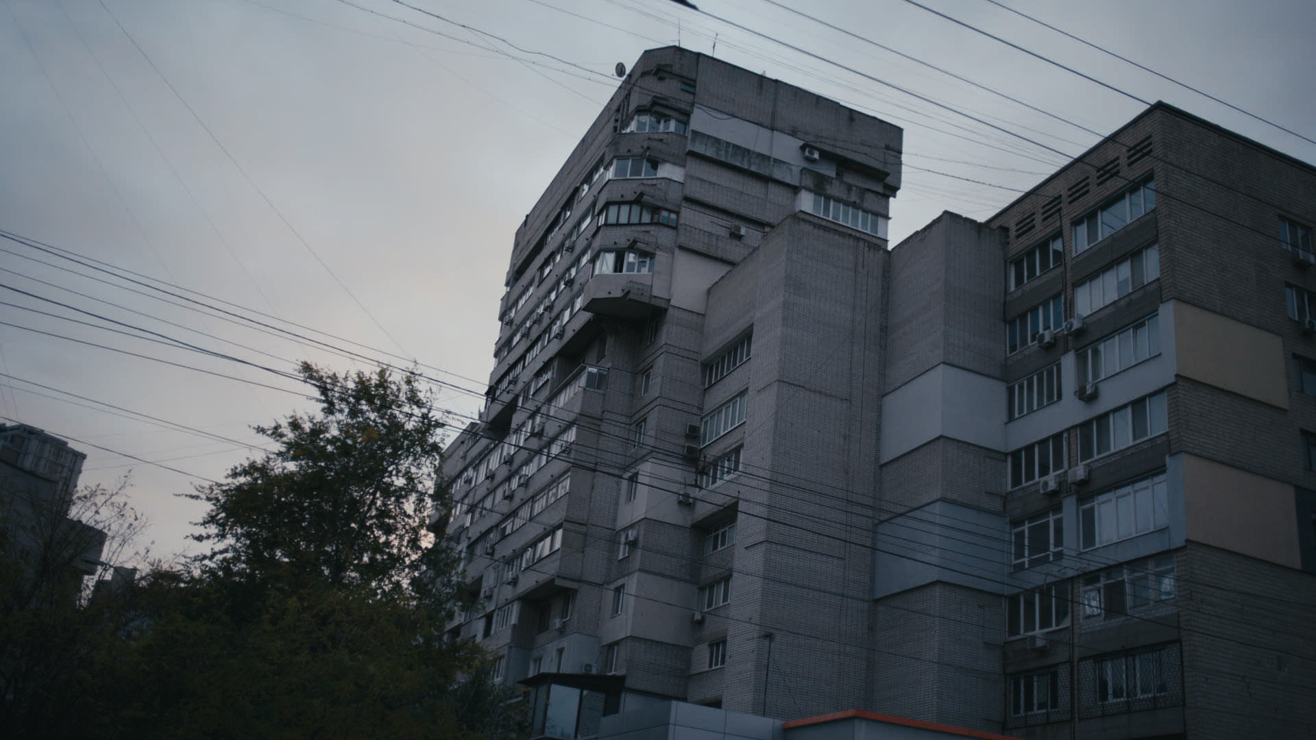 Keyframe: A037C065_220420L3