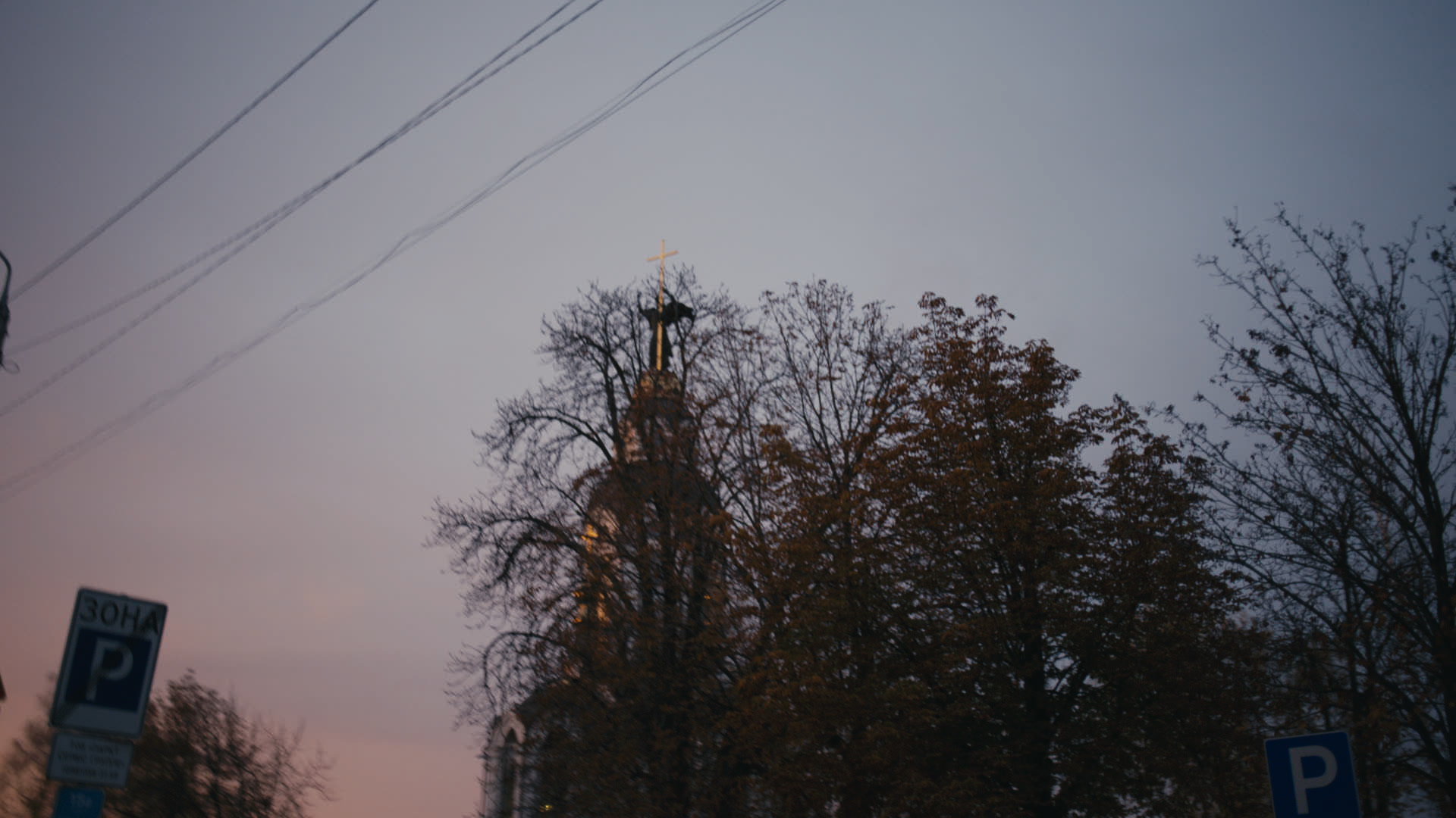 Keyframe: A037C066_2204204H