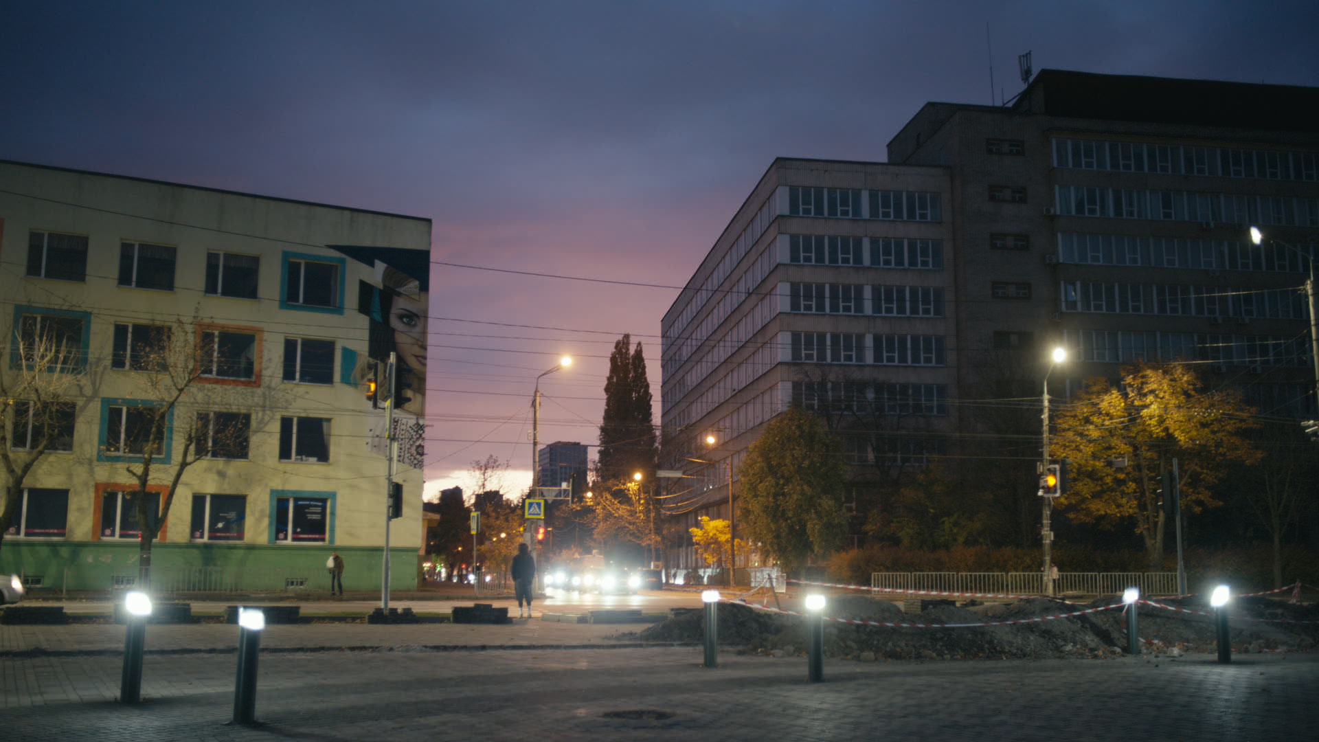 Keyframe: A037C107_220420MG