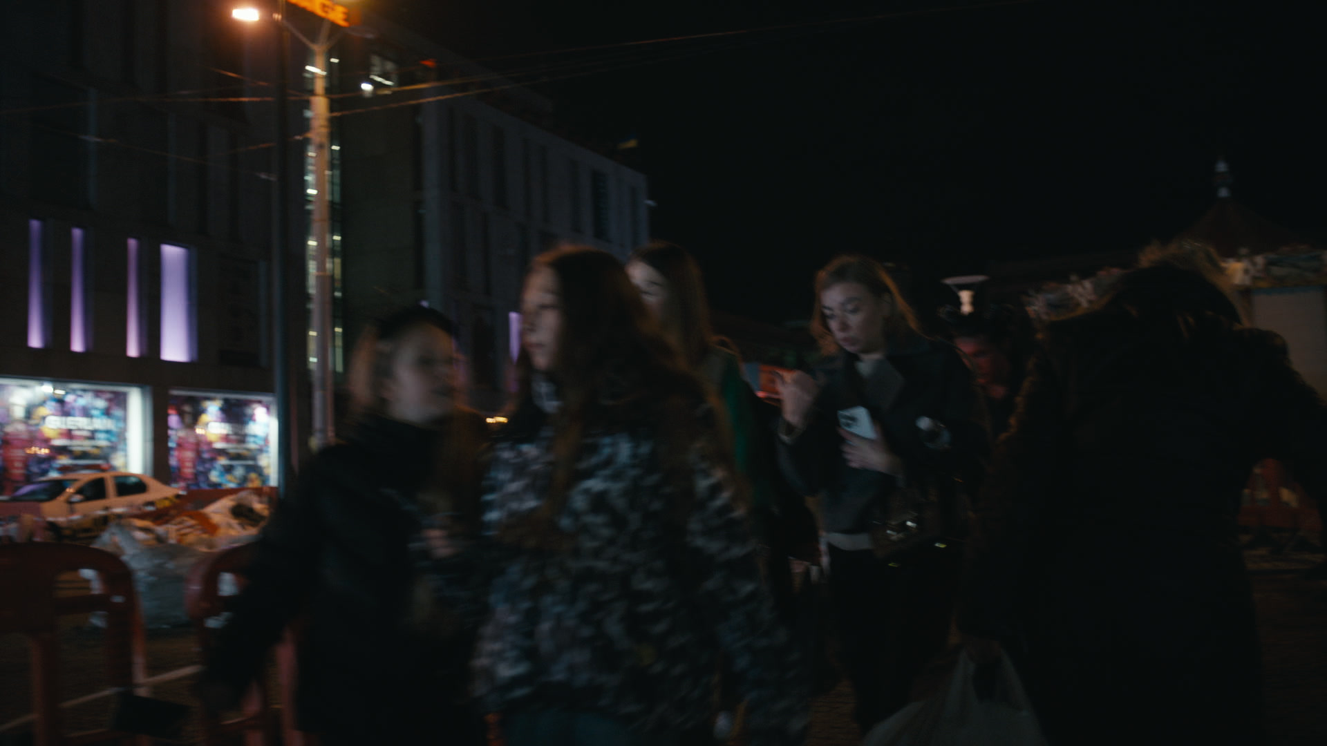 Keyframe: A037C118_220420TG