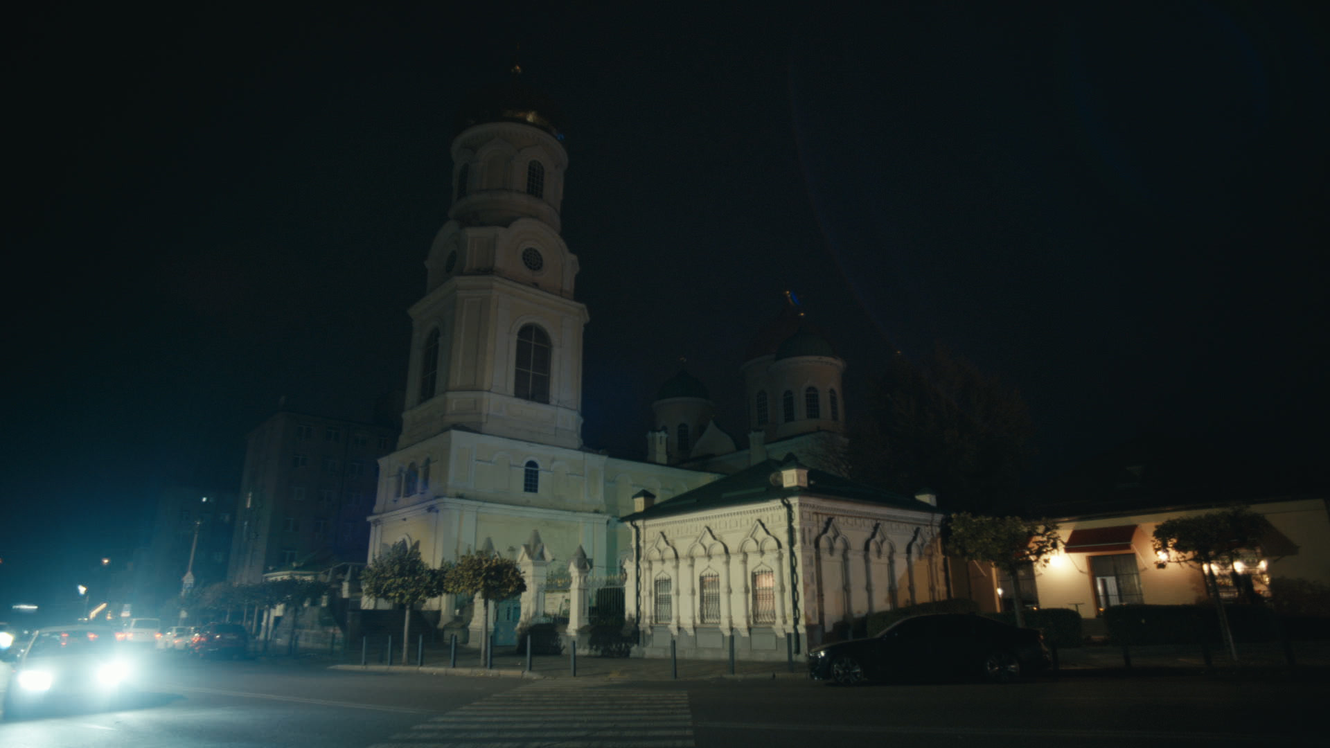 Keyframe: A038C016_220420OV