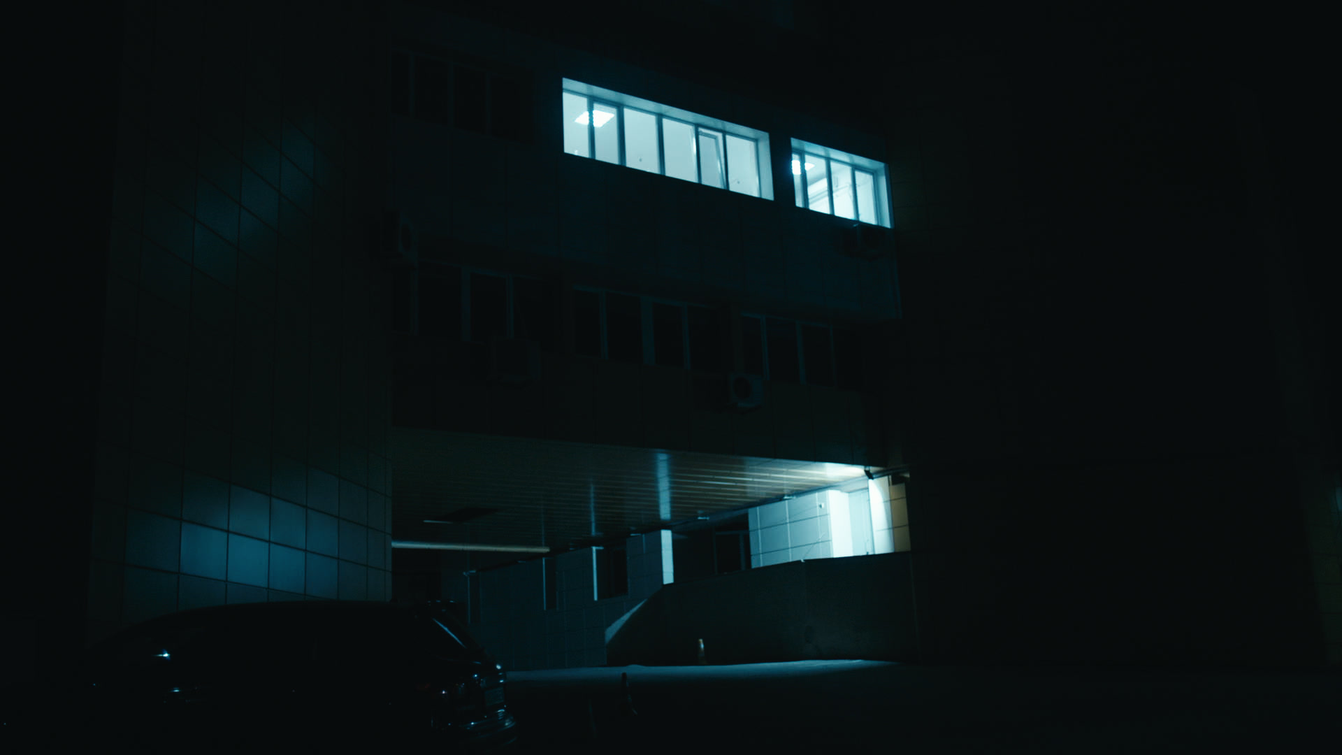 Keyframe: A038C034_220421T1