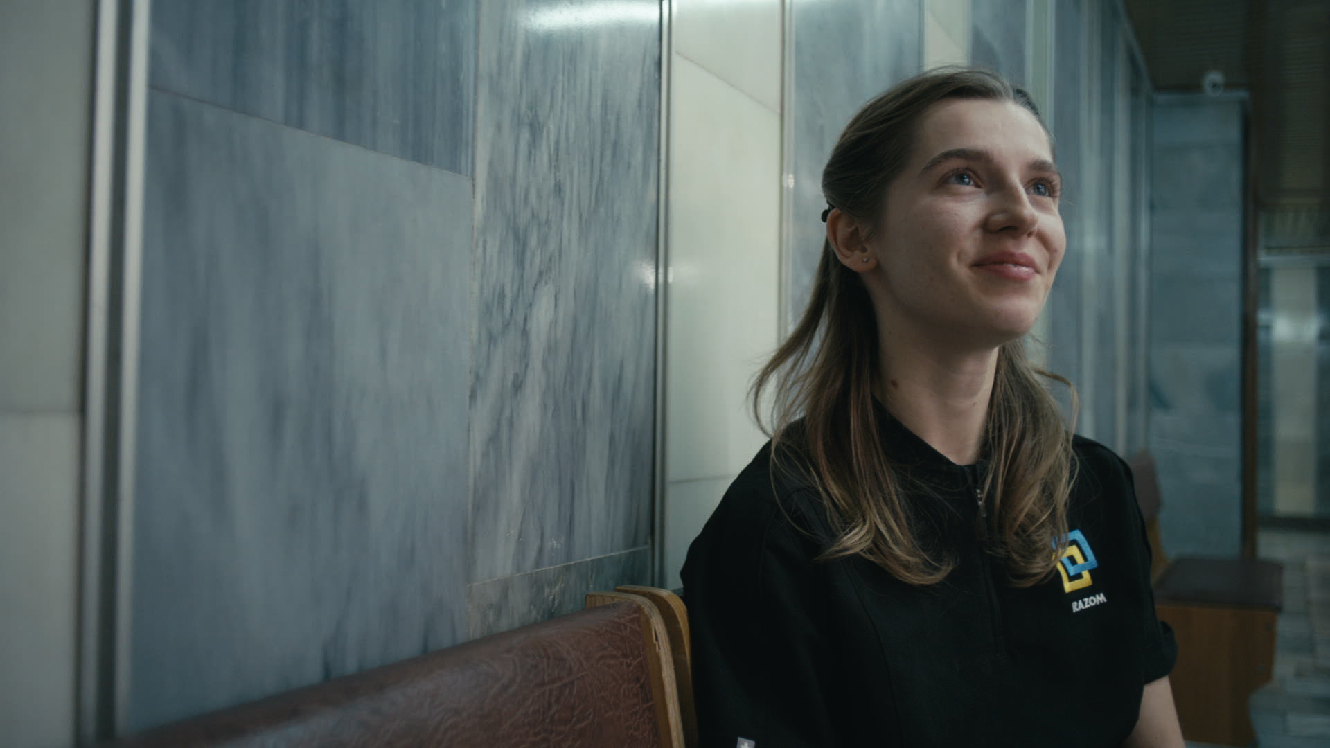 Keyframe: A038C048_220421PX