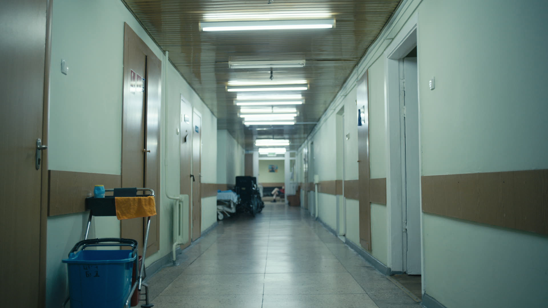 Keyframe: A039C001_2204215T