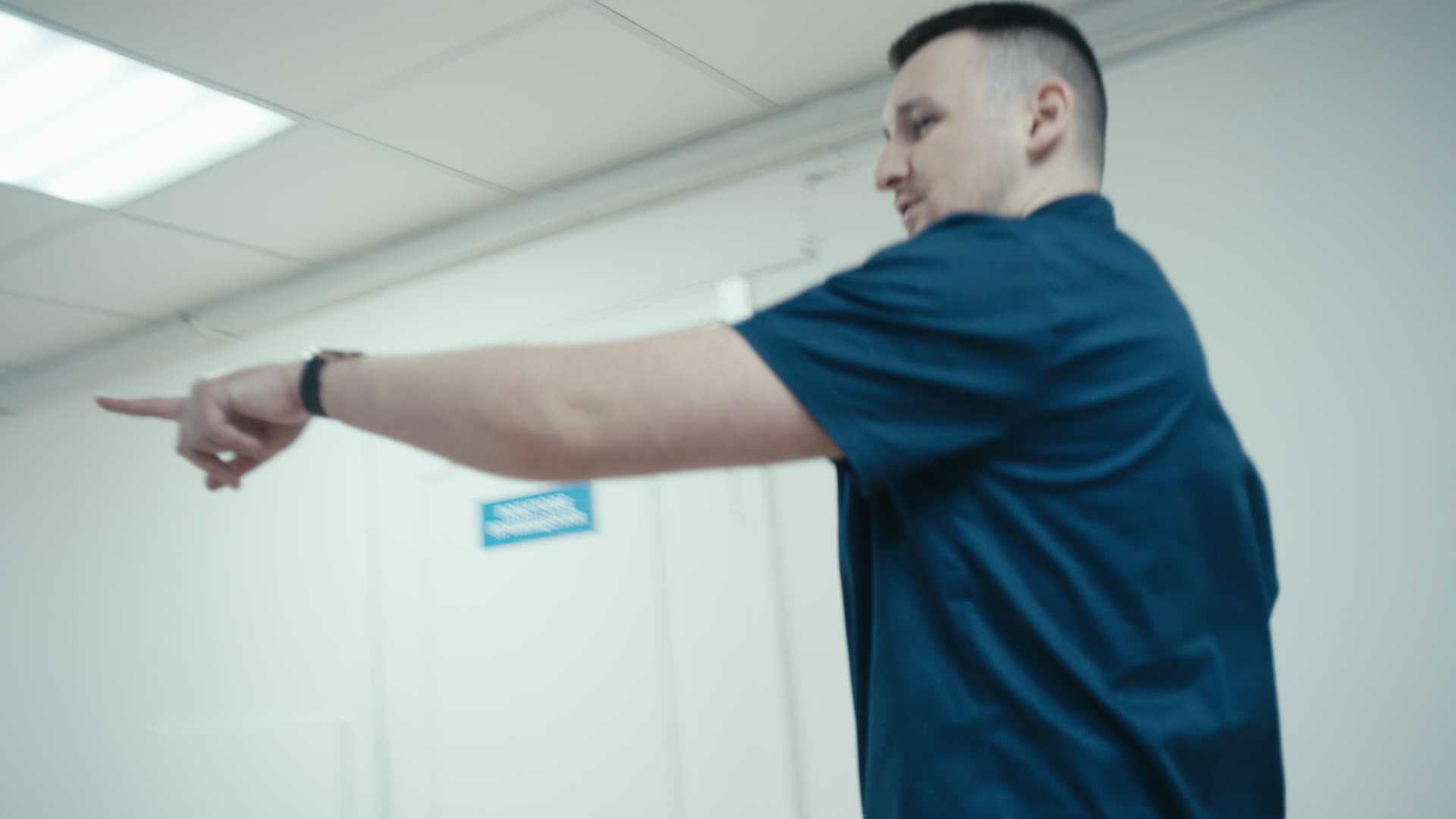 Keyframe: A039C015_220421OL