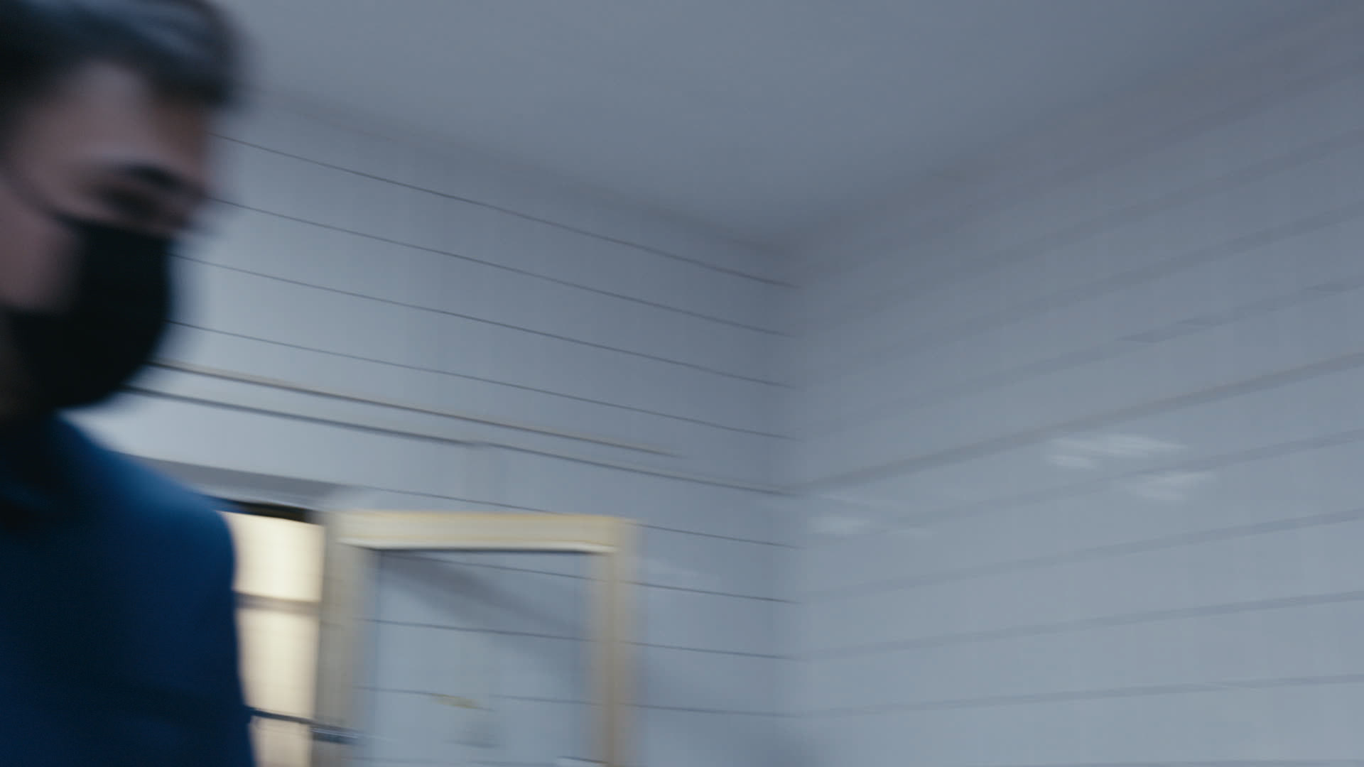 Keyframe: A039C018_220421IL