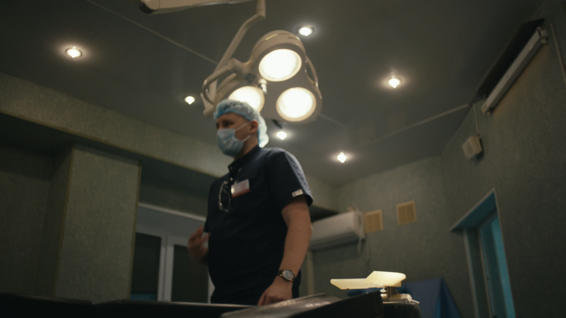 Keyframe: A039C020_220421RU