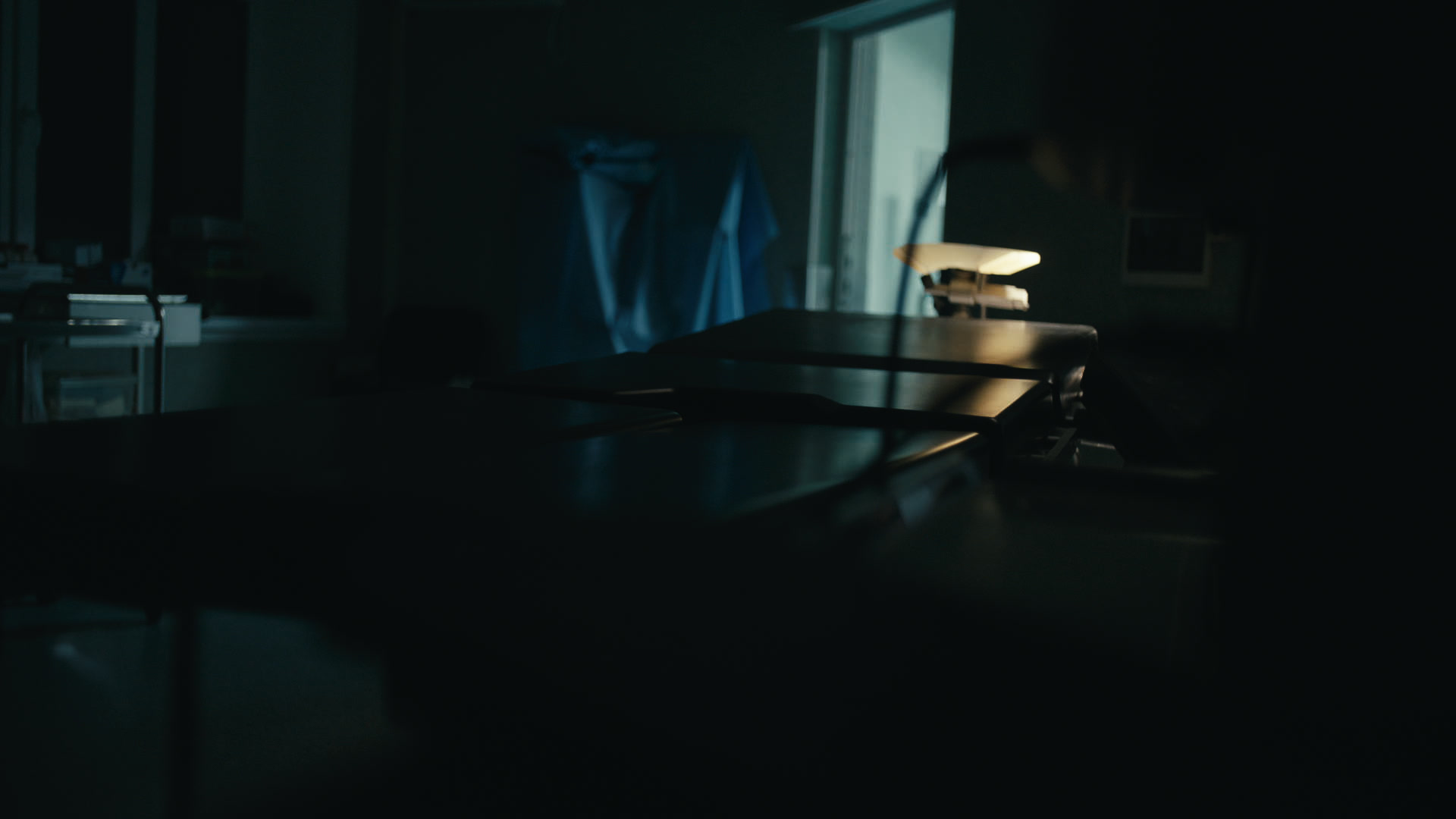 Keyframe: A039C028_220421SE