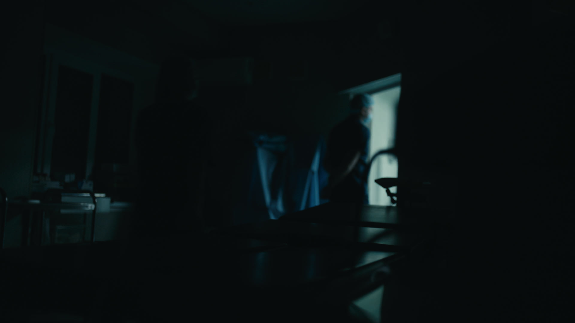 Keyframe: A039C029_220421W1