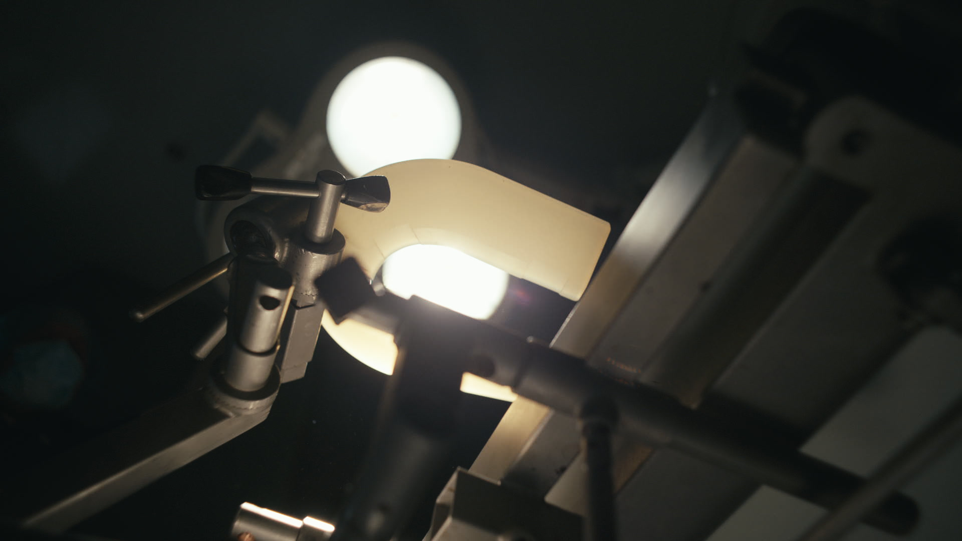 Keyframe: A039C030_22042196