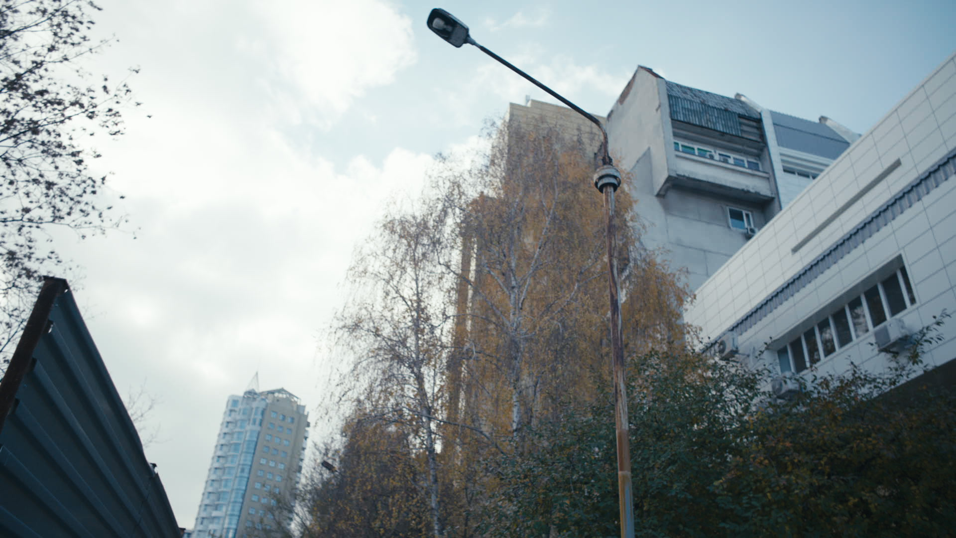 Keyframe: A040C007_220421PA