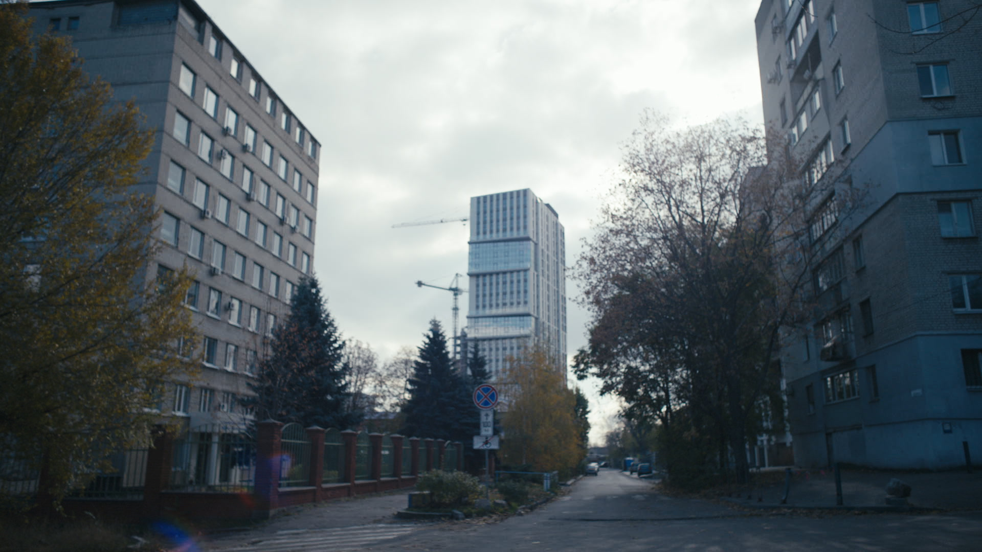 Keyframe: A040C011_220421XT