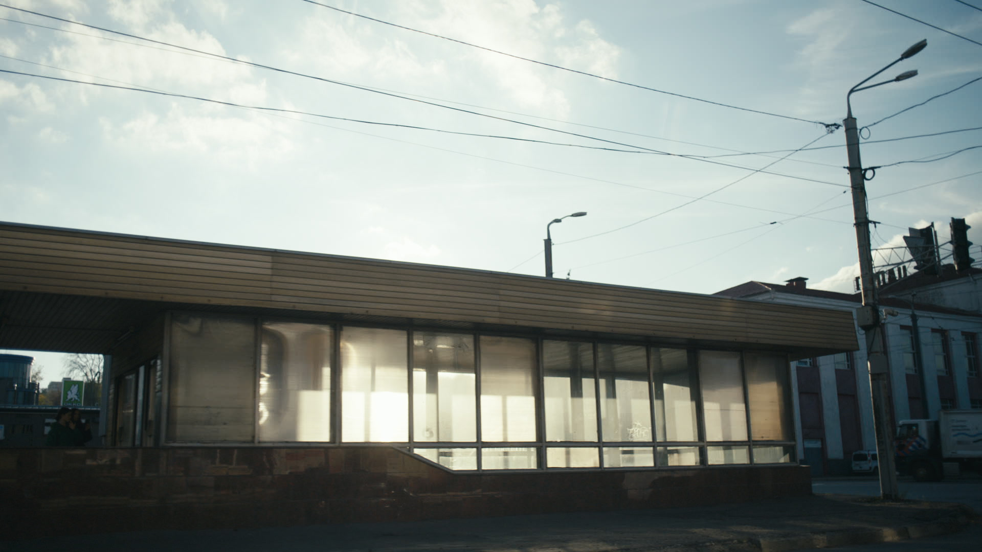 Keyframe: A040C037_220421TD