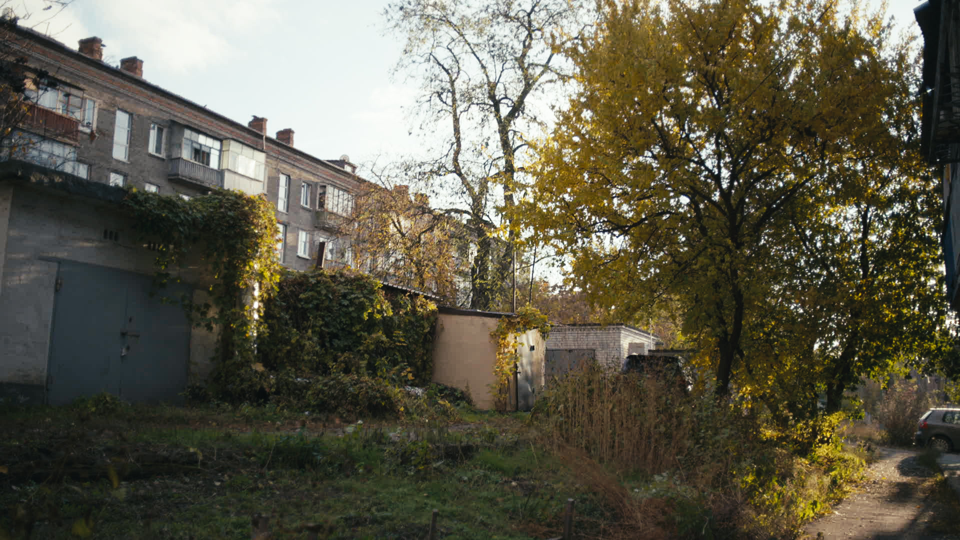 Keyframe: A040C063_220421LN