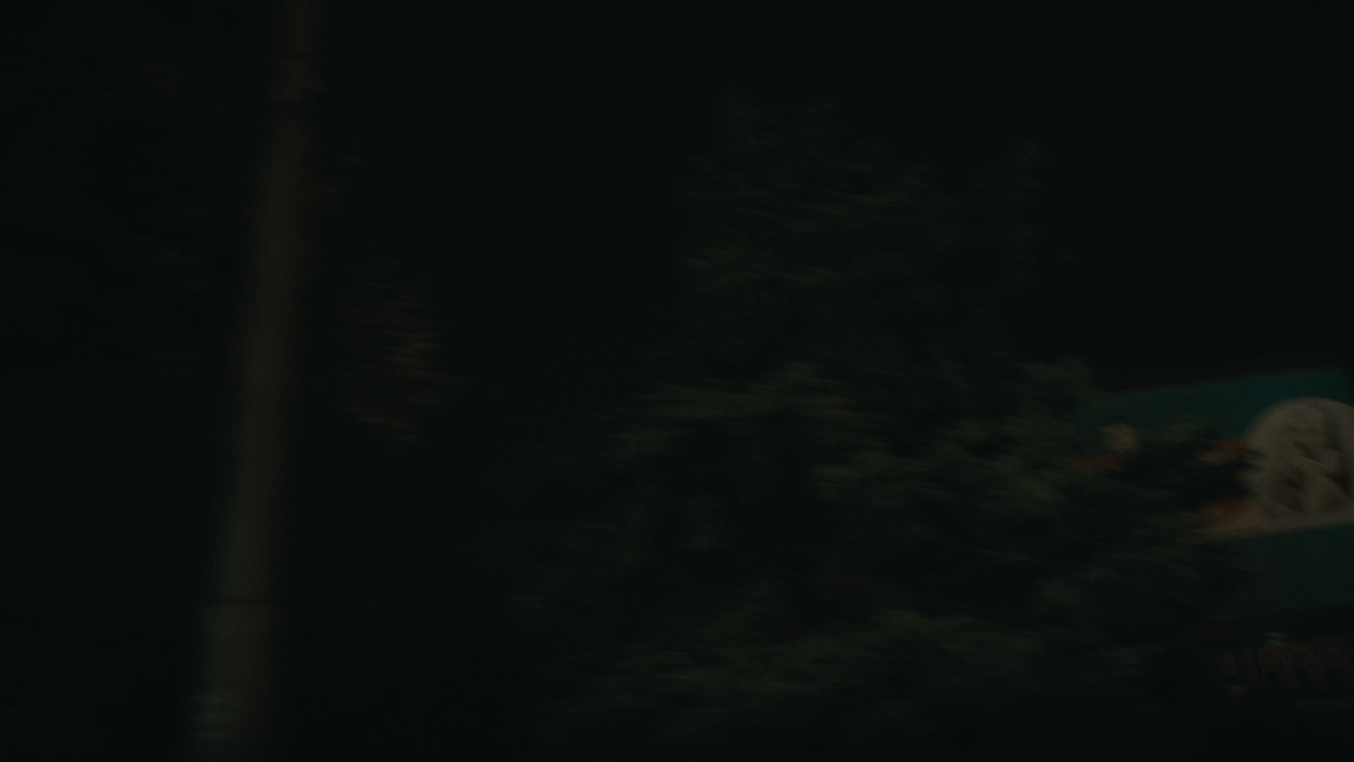 Keyframe: A040C125_2204215X