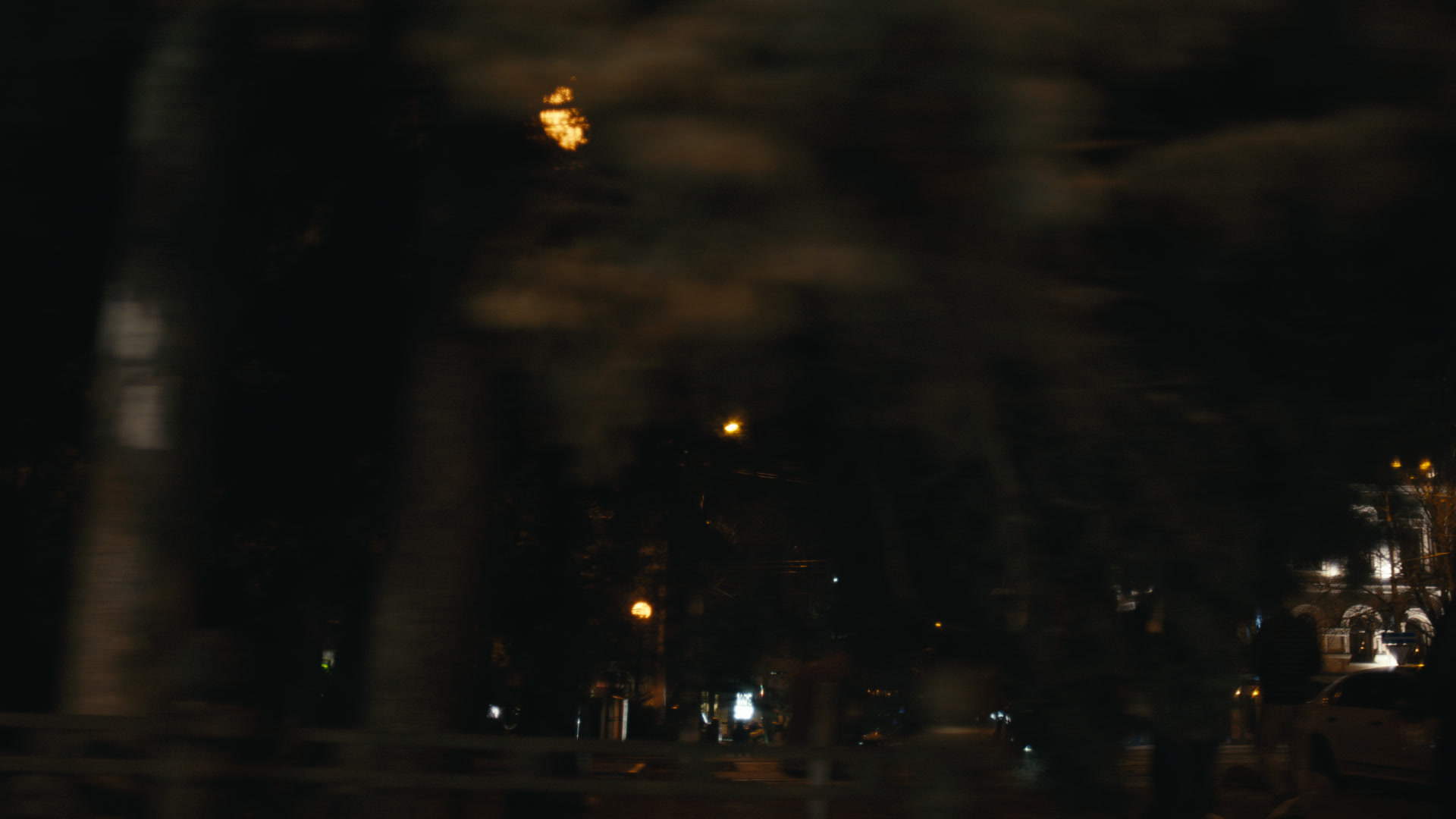 Keyframe: A040C129_220421S3