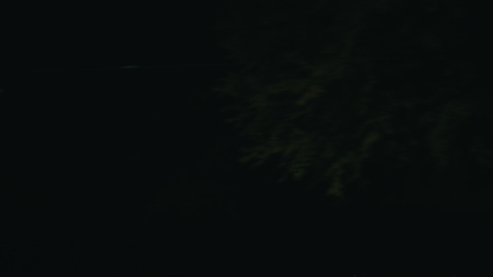 Keyframe: A040C133_220421AH