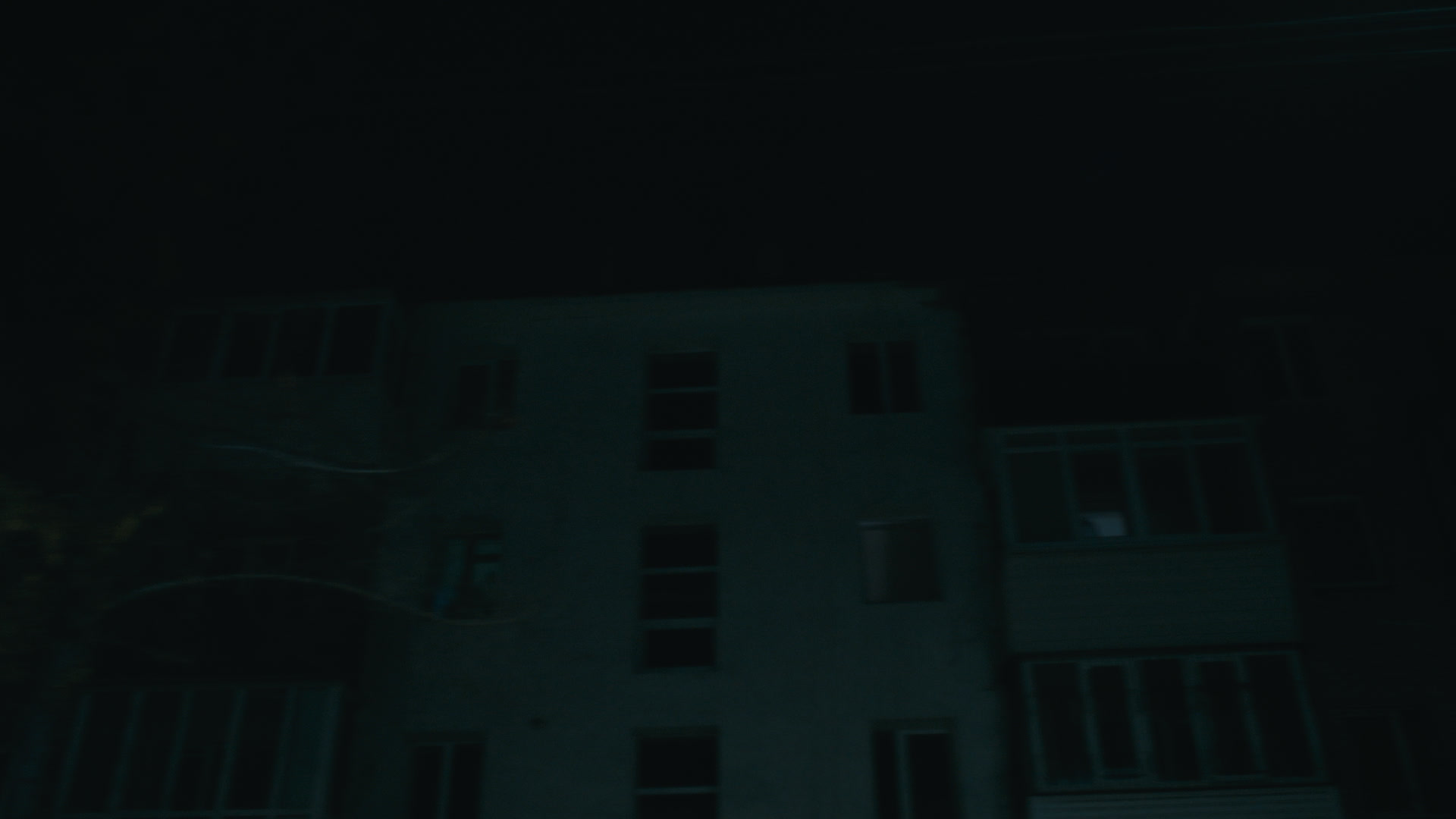 Keyframe: A040C135_220421EI