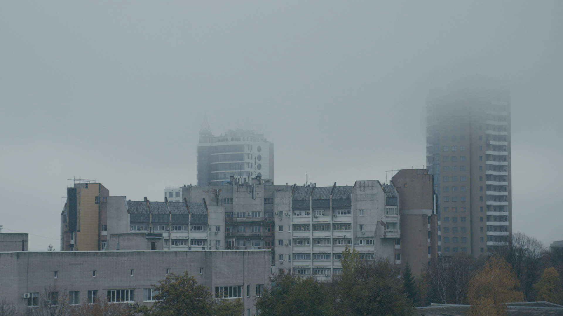 Keyframe: A043C005_2204223M