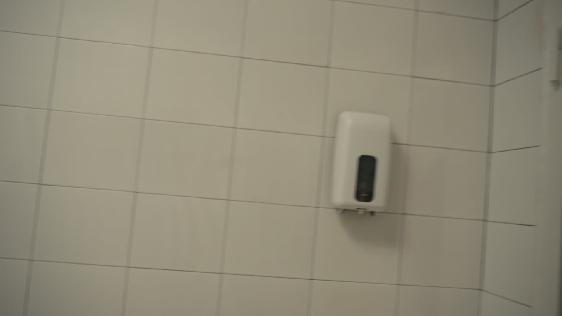 Keyframe: A045C017_220422C8