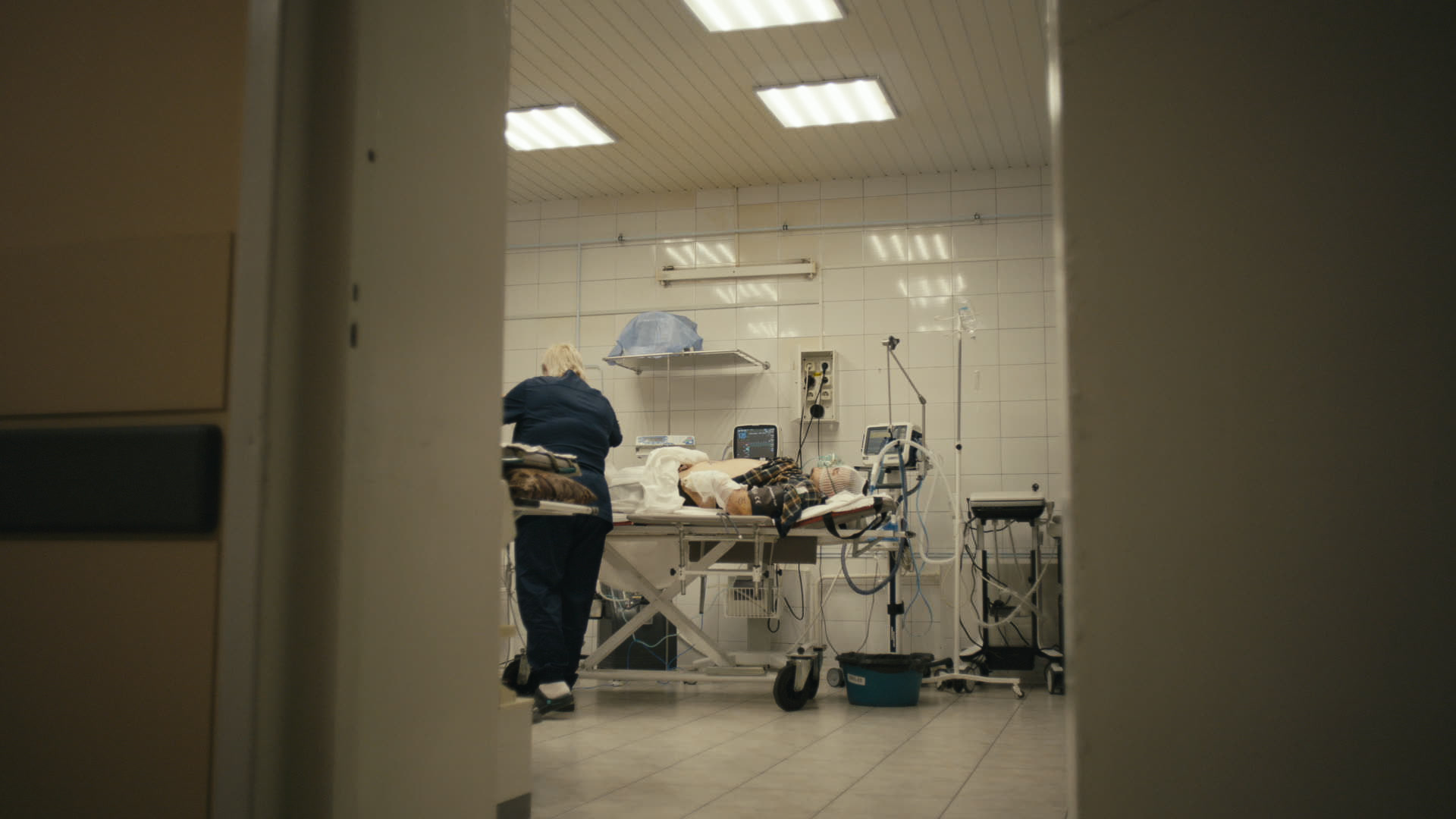 Keyframe: A045C021_2204222K