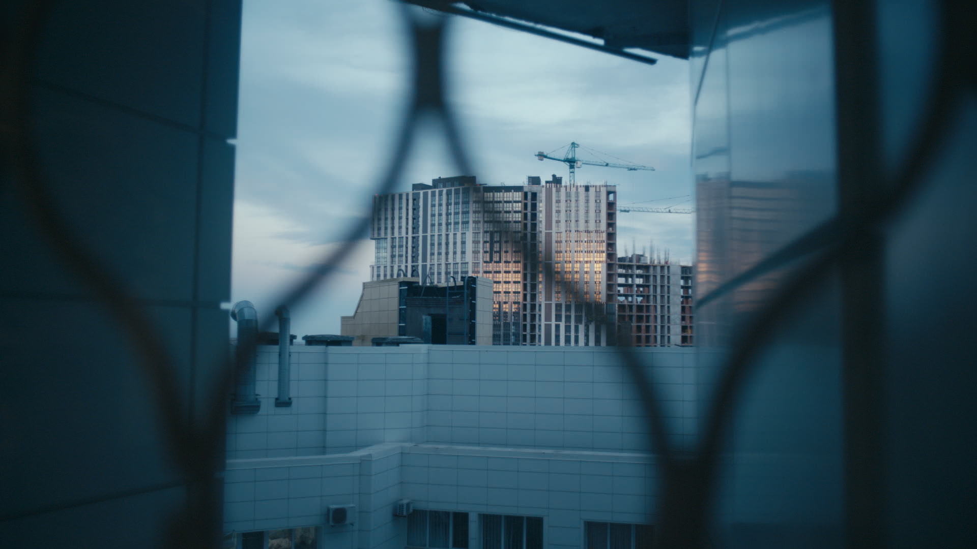 Keyframe: A046C025_220422YP