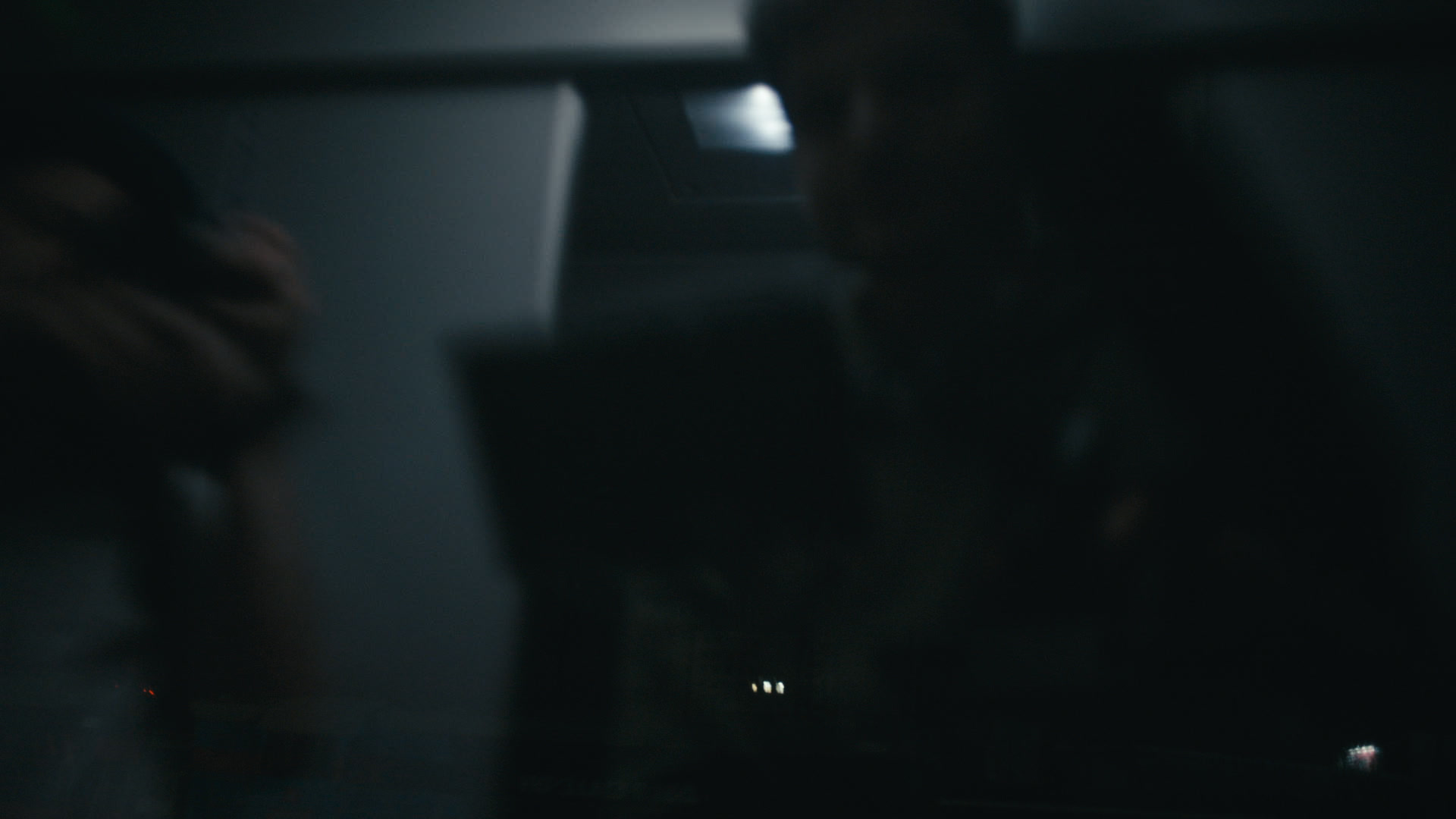 Keyframe: A049C003_220422BK