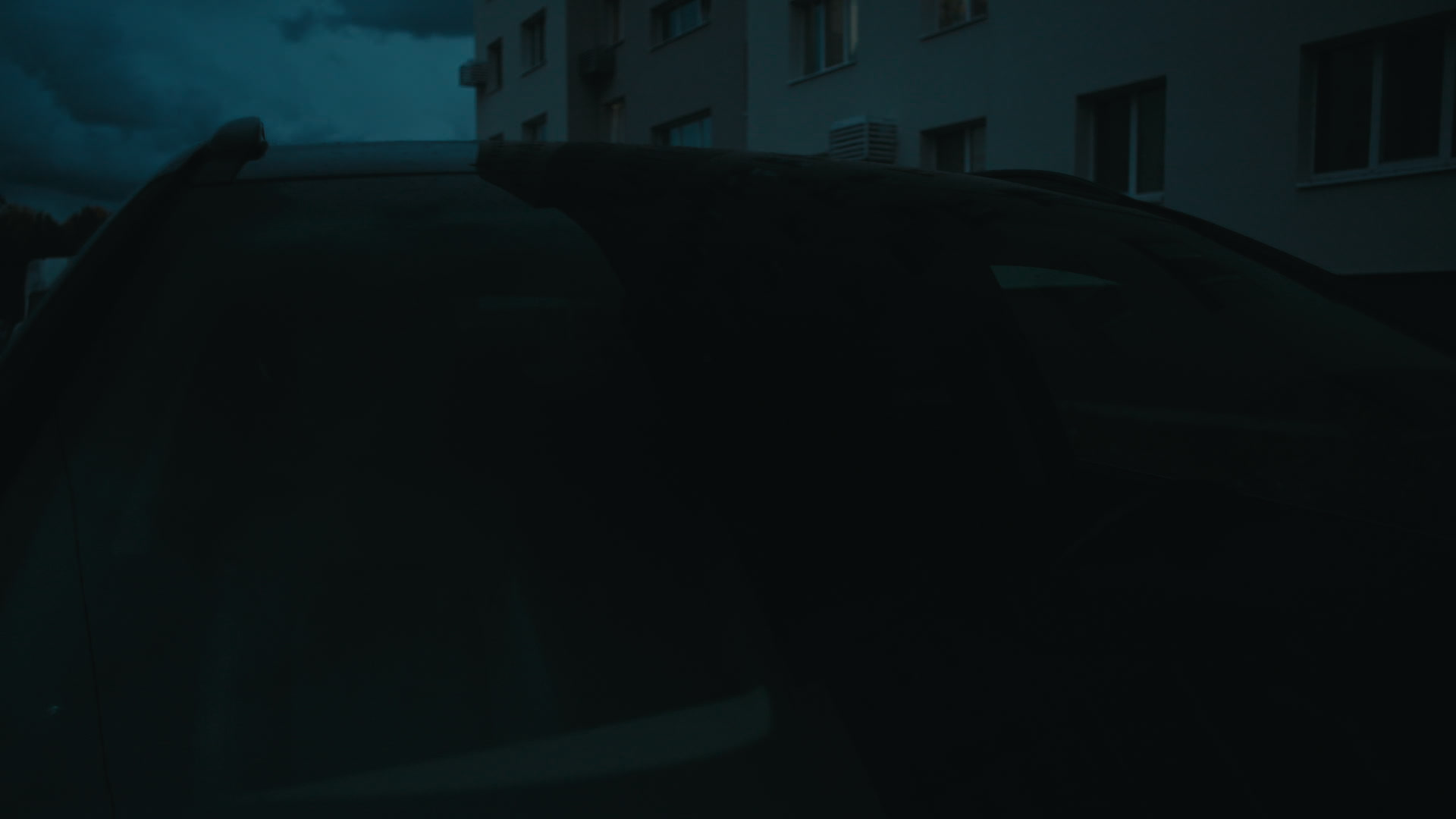 Keyframe: B002C0002_251017_D04K02