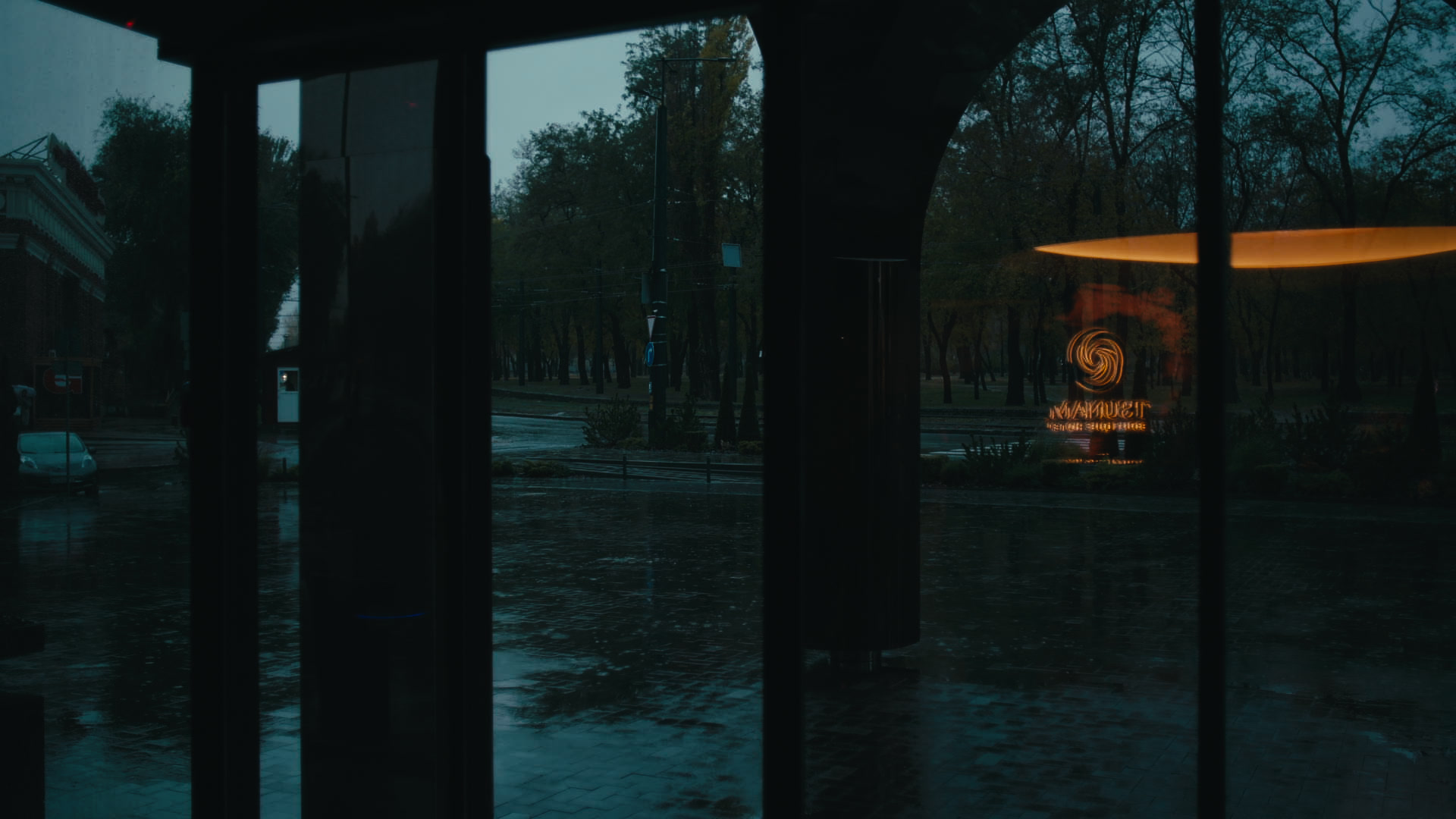 Keyframe: B003C0002_251018_D04K03