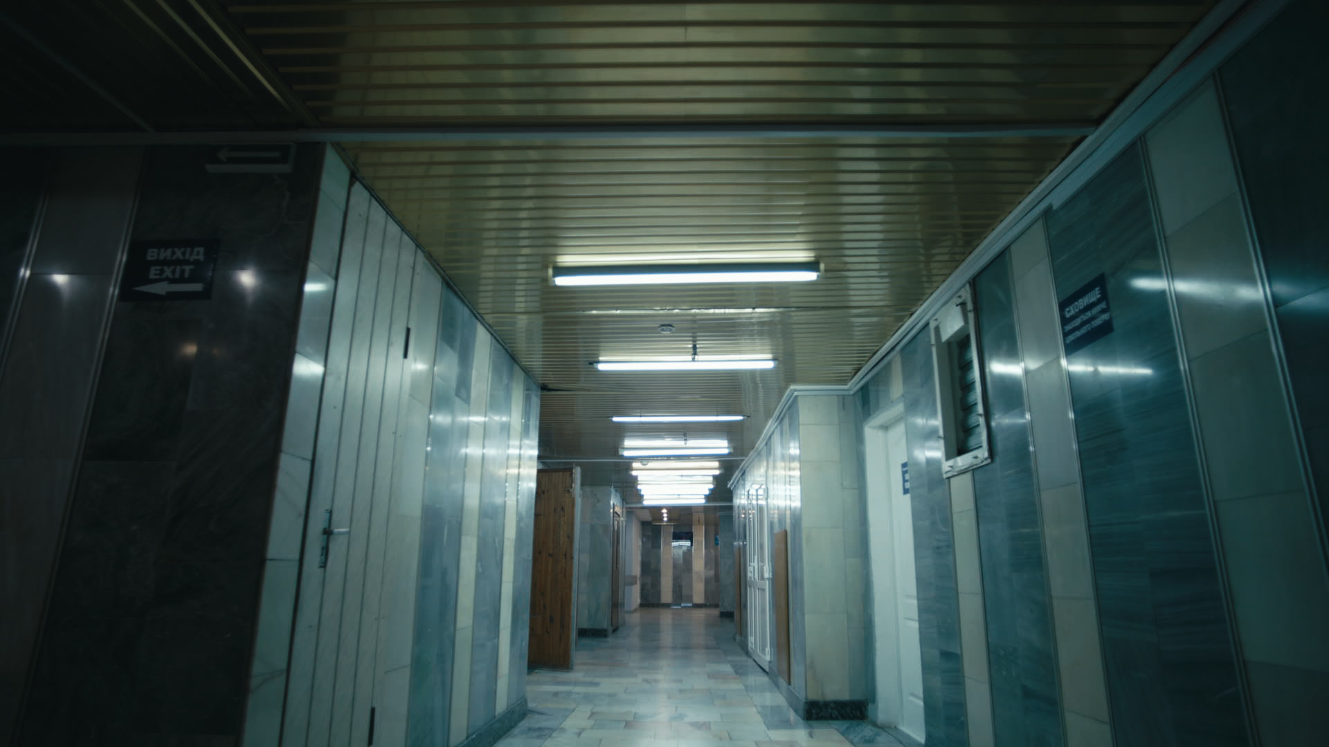 Keyframe: B004C0018_251024_D04K04