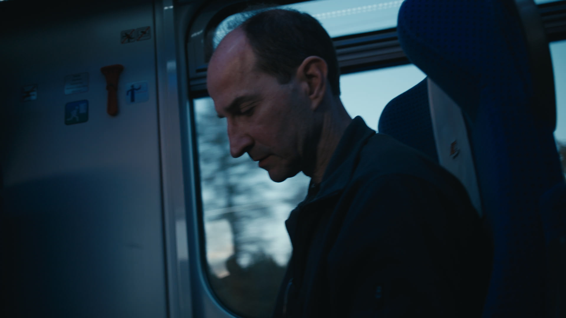 Keyframe: C001C002_200318ZS