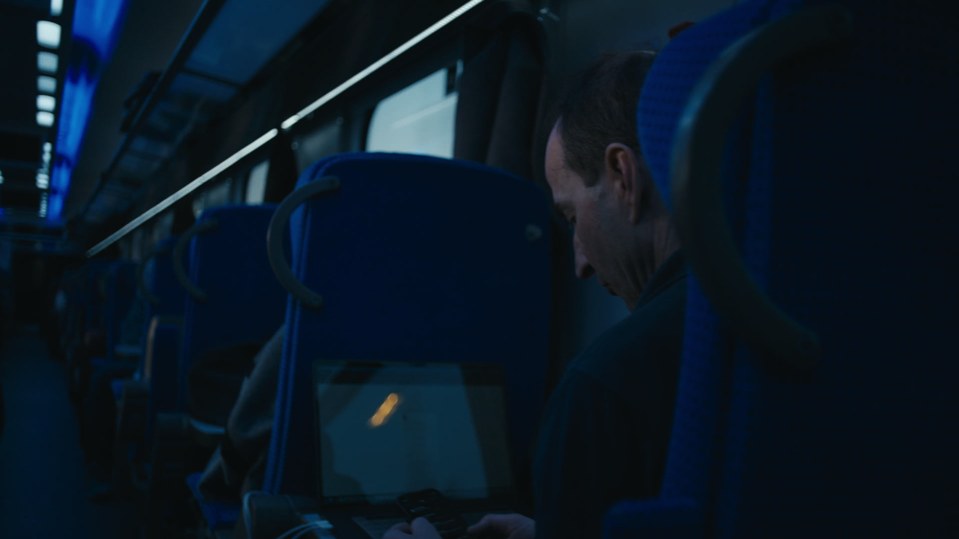 Keyframe: C001C003_2003185M