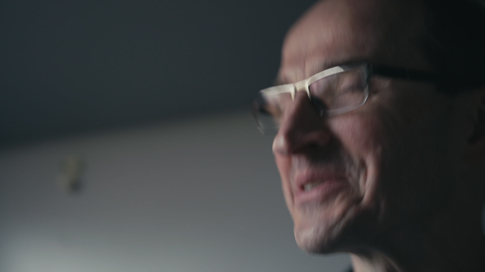 Keyframe: C001C049_2003182M