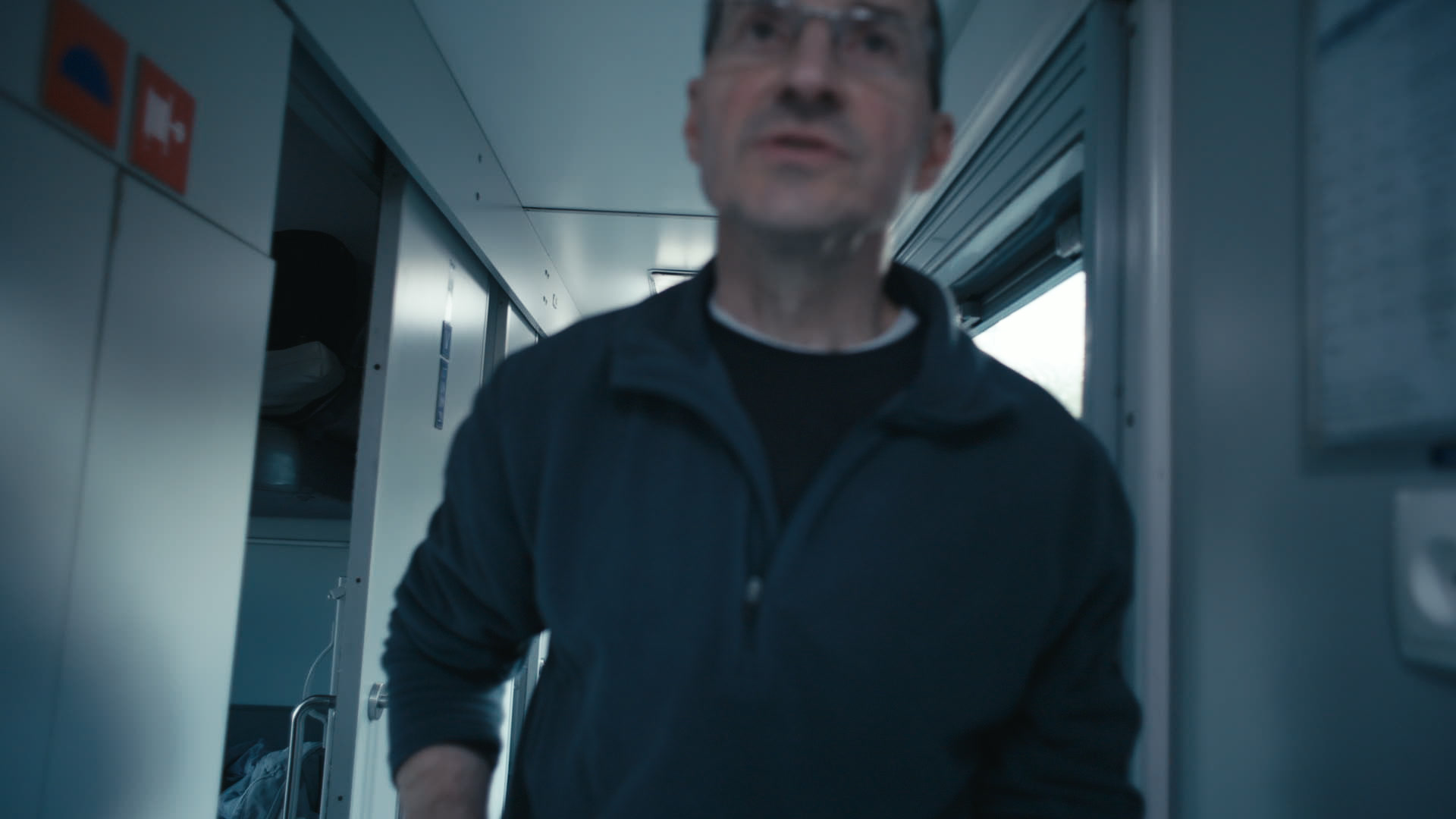 Keyframe: C003C021_20031929