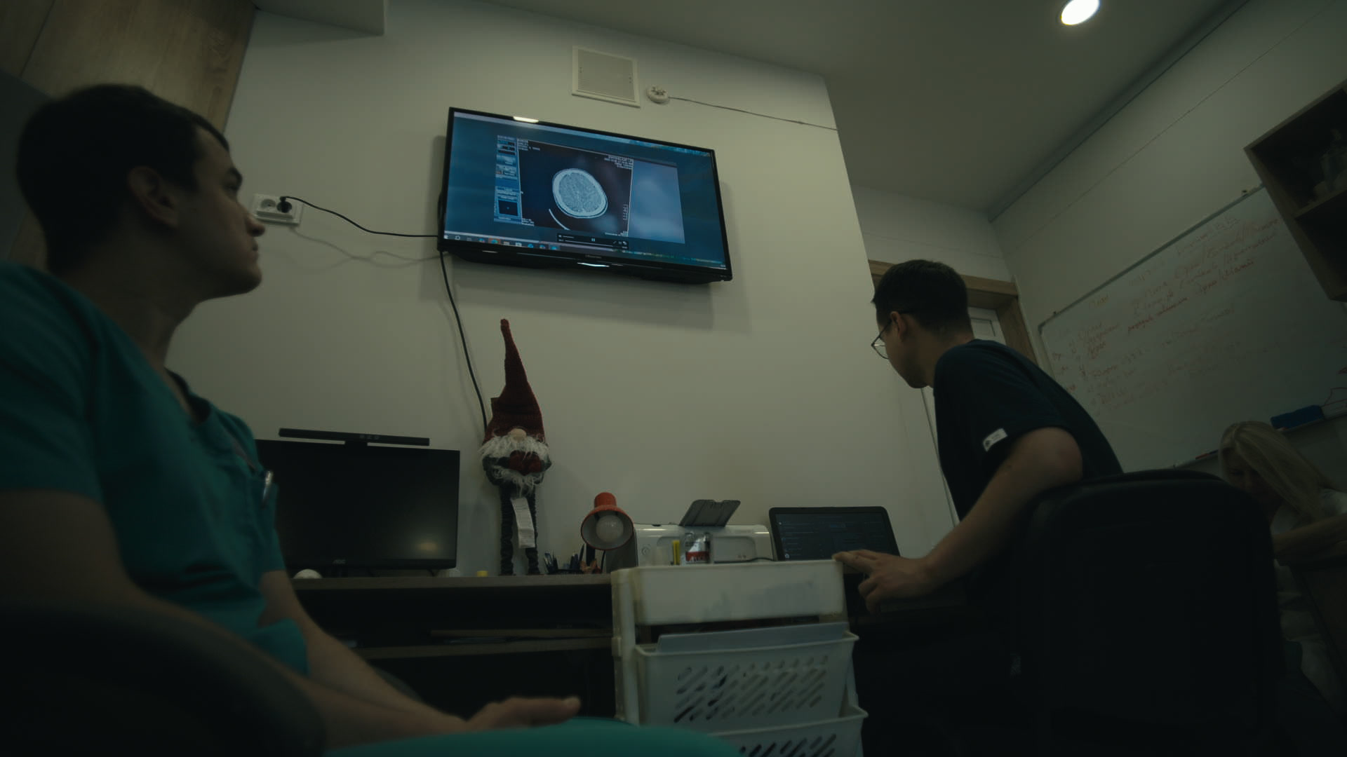 Keyframe: C004C002_200320Z0