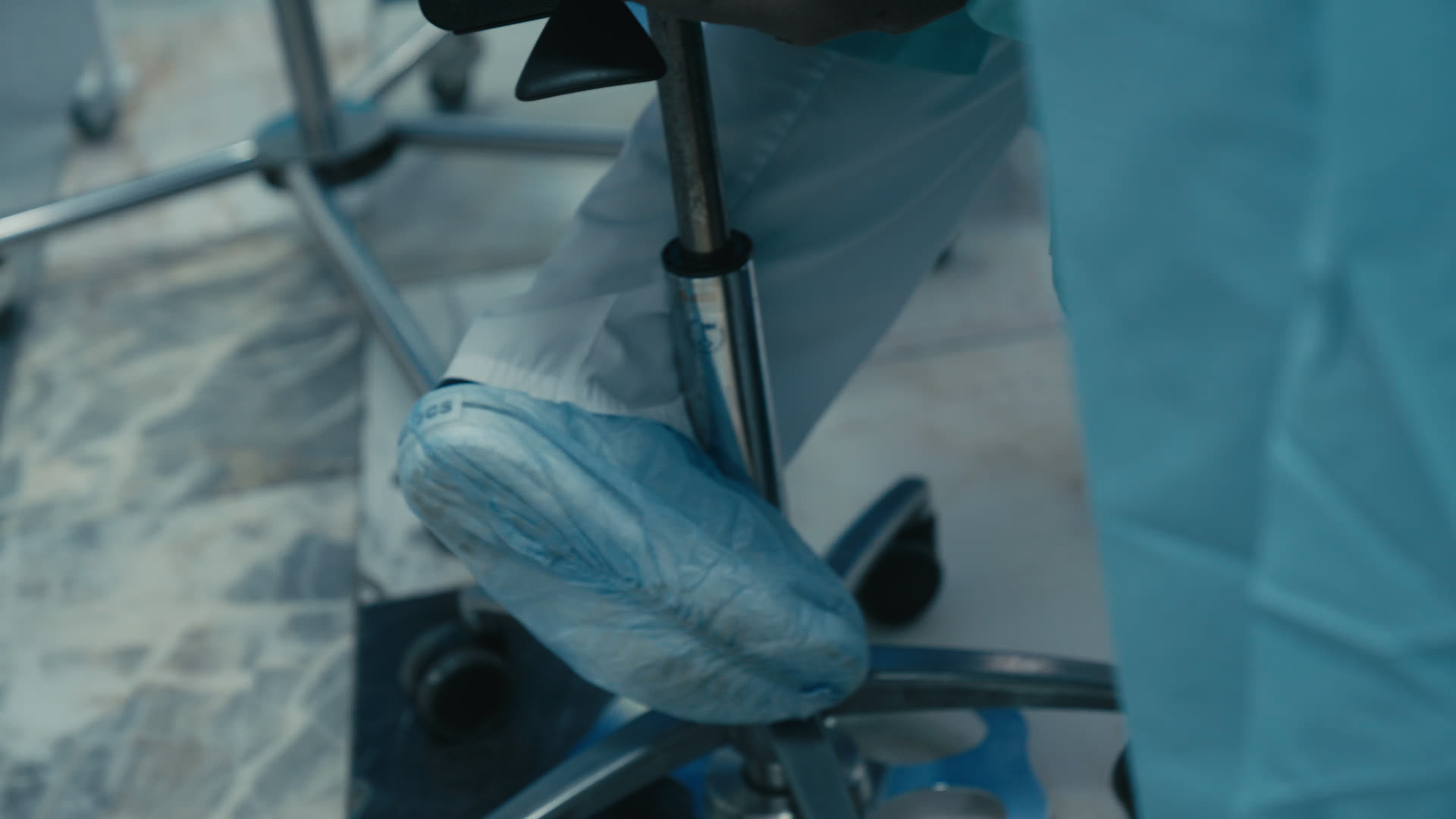 Keyframe: C005C013_200320RC