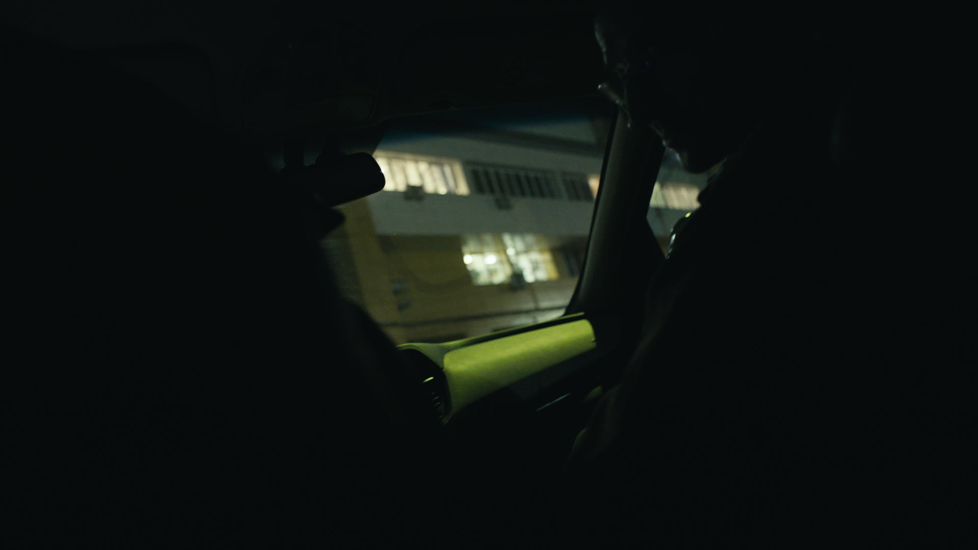 Keyframe: C009C003_200323RL