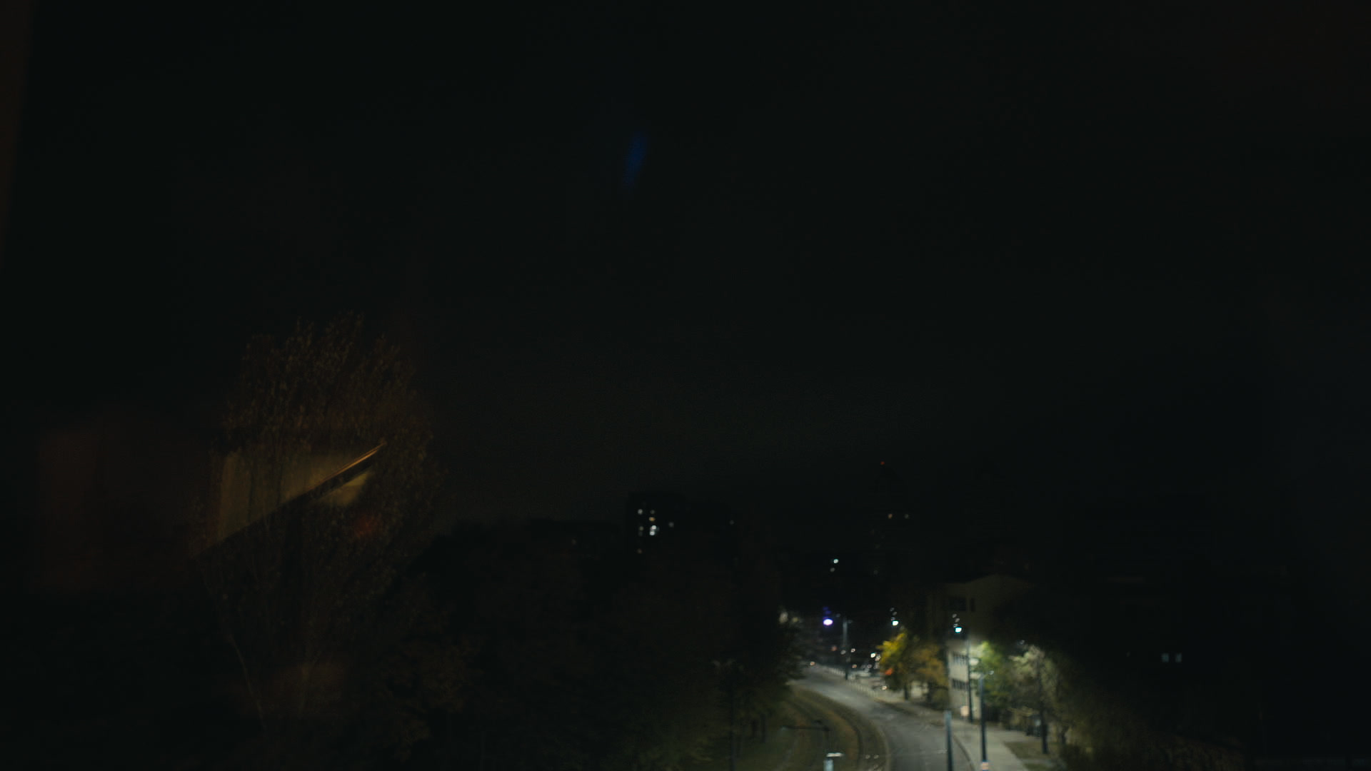 Keyframe: C010C001_2003234G