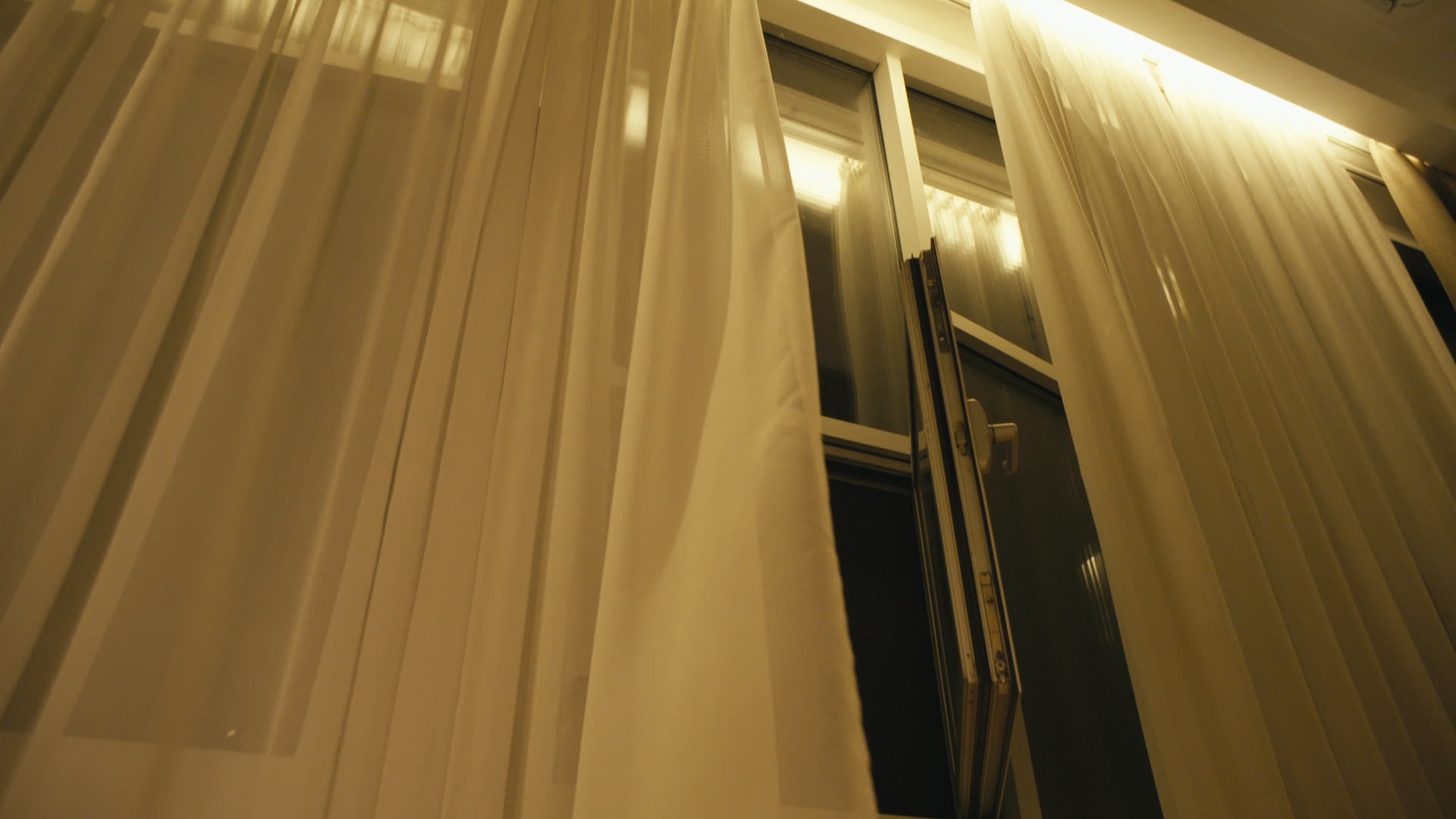 Keyframe: C010C007_2003238T