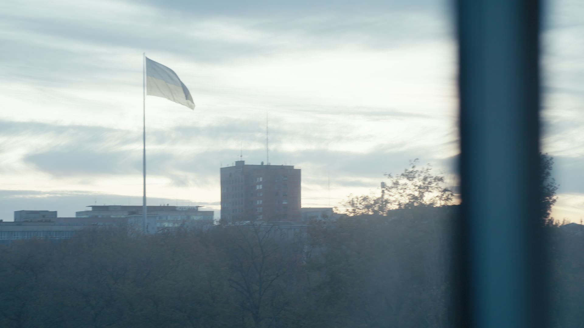 Keyframe: C013C016_200327D1