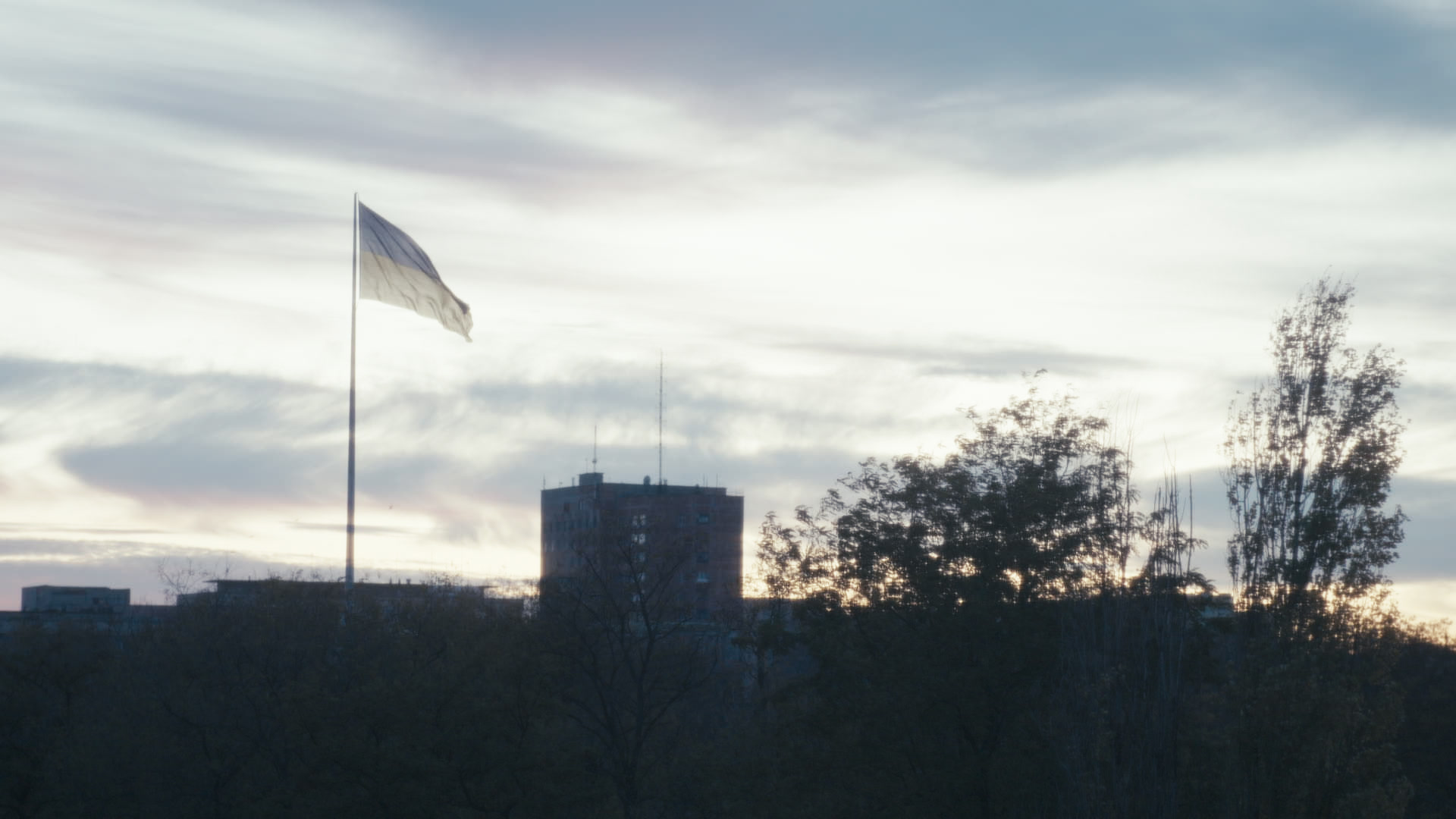 Keyframe: C013C025_200327PZ