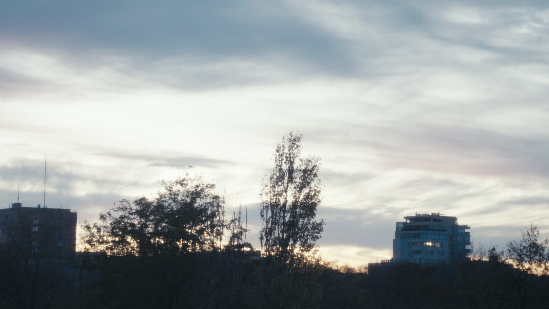 Keyframe: C013C027_200327G1